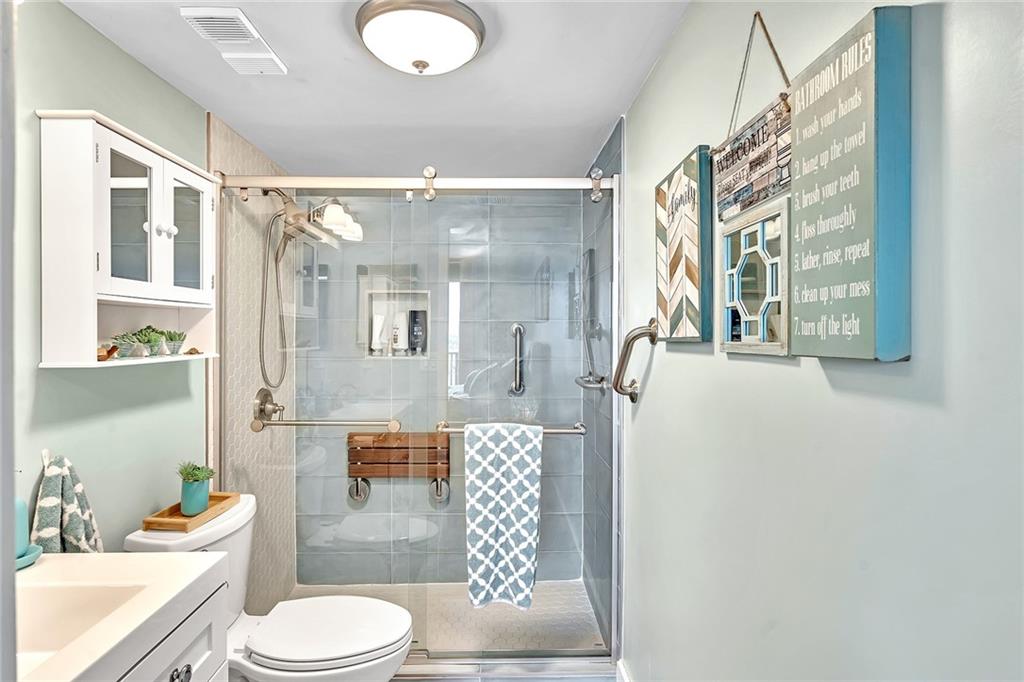 701 Riverside - Residential
