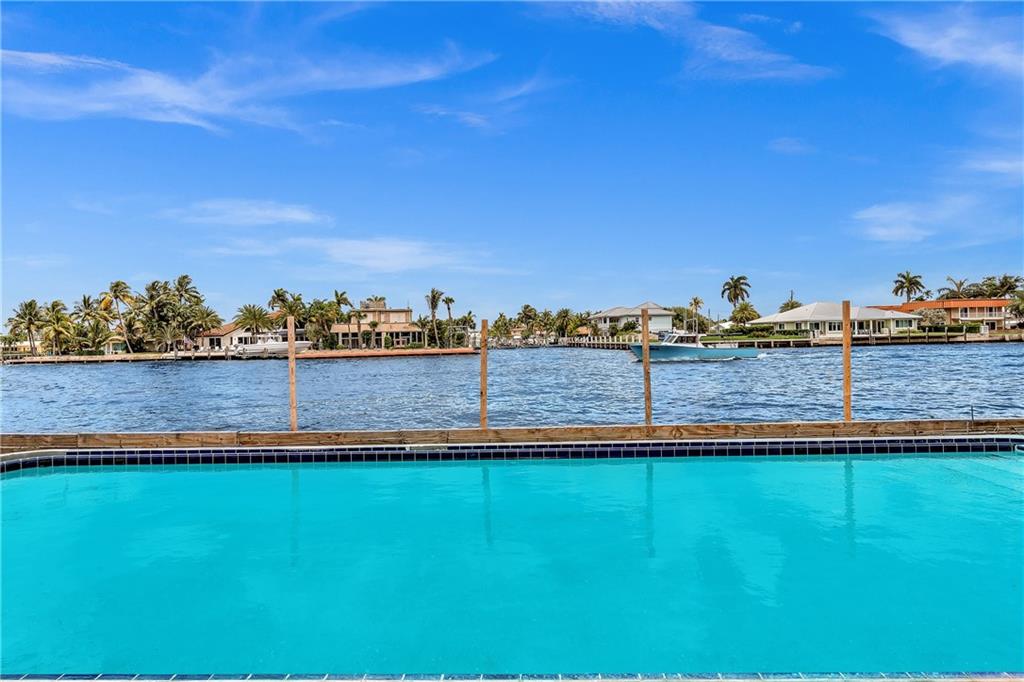 701 Riverside - Residential