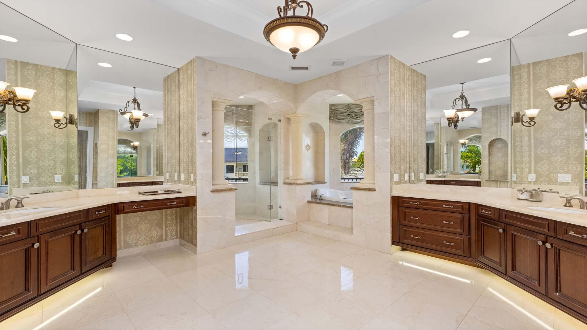 TROPIC ISLE 2ND SEC - Residential