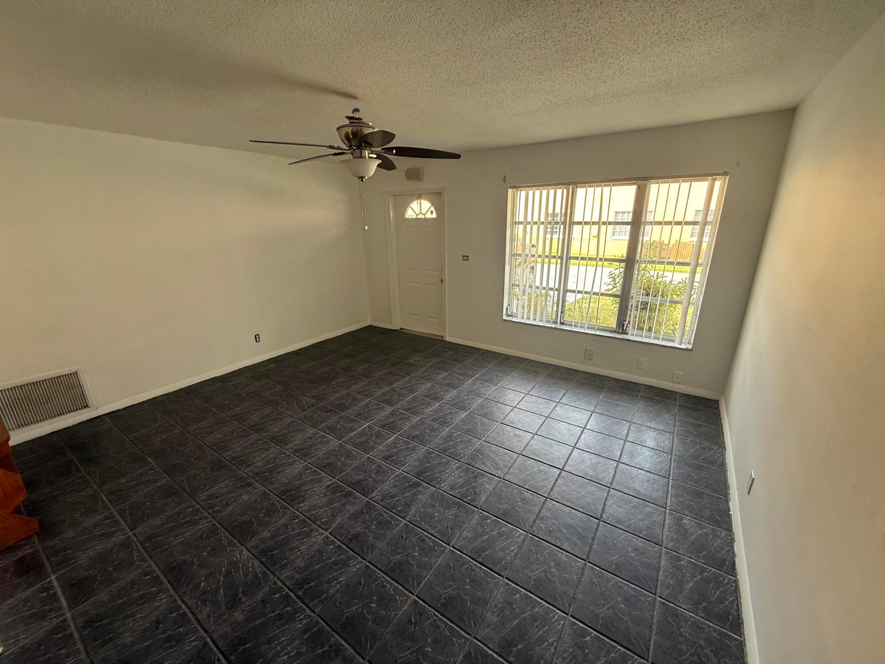 MAINLANDS OF TAMARAC LAKES - Residential