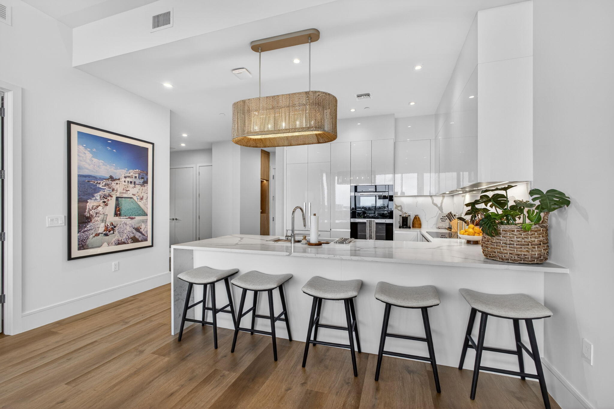 NAUTILUS 220 CONDO - Residential