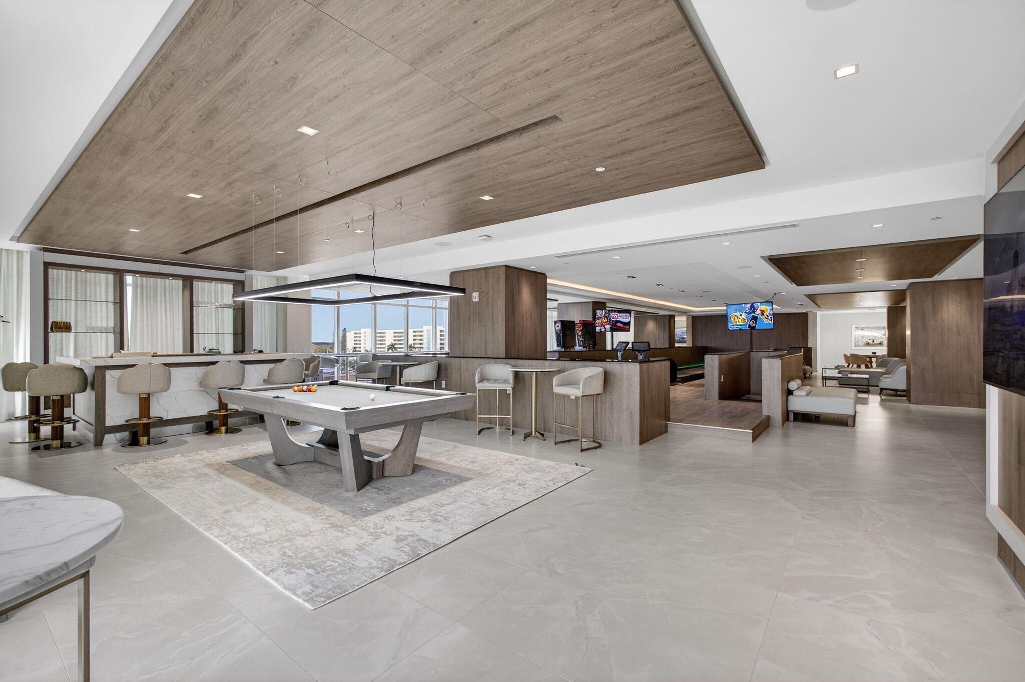 NAUTILUS 220 CONDO - Residential