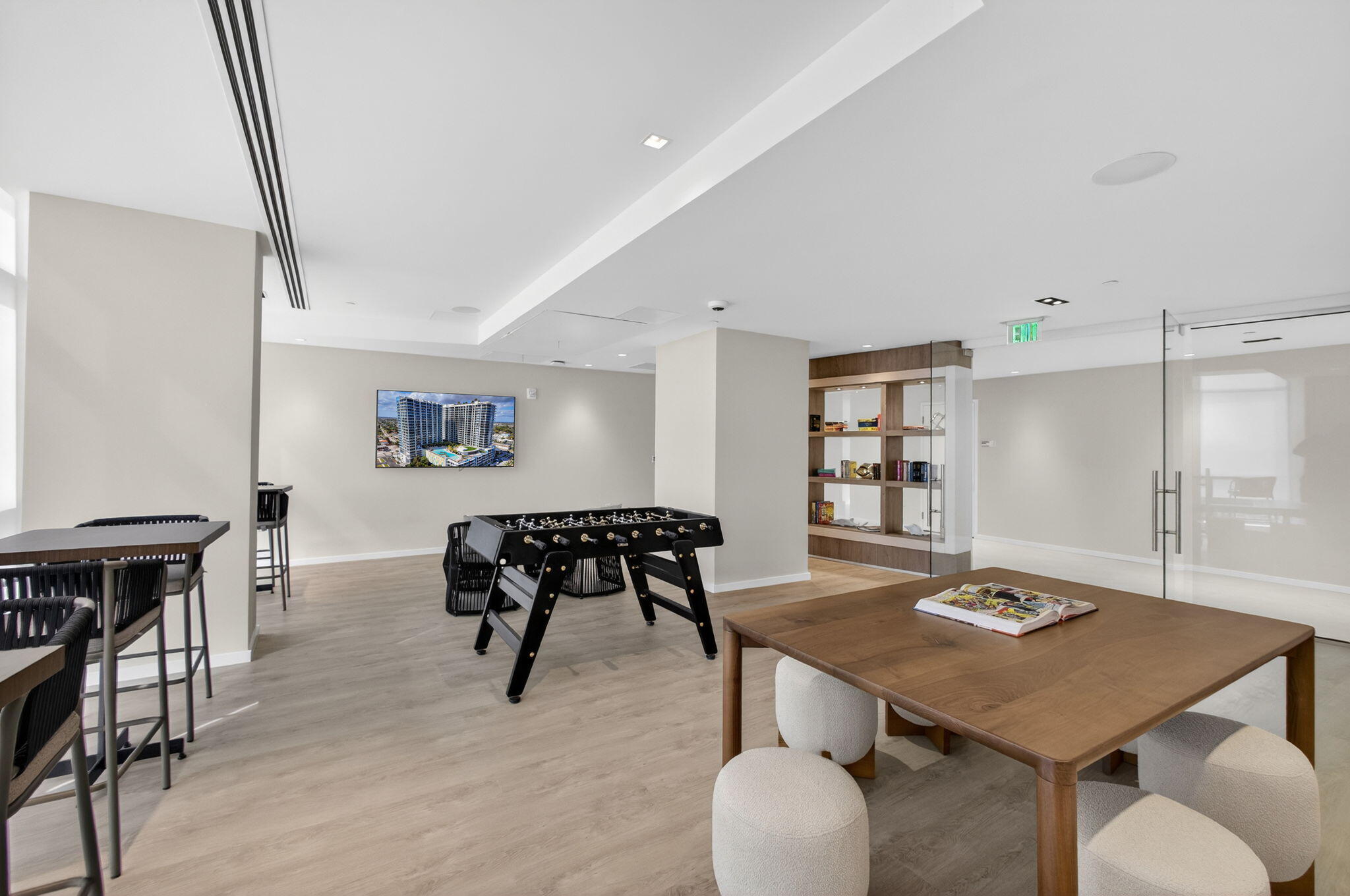 NAUTILUS 220 CONDO - Residential