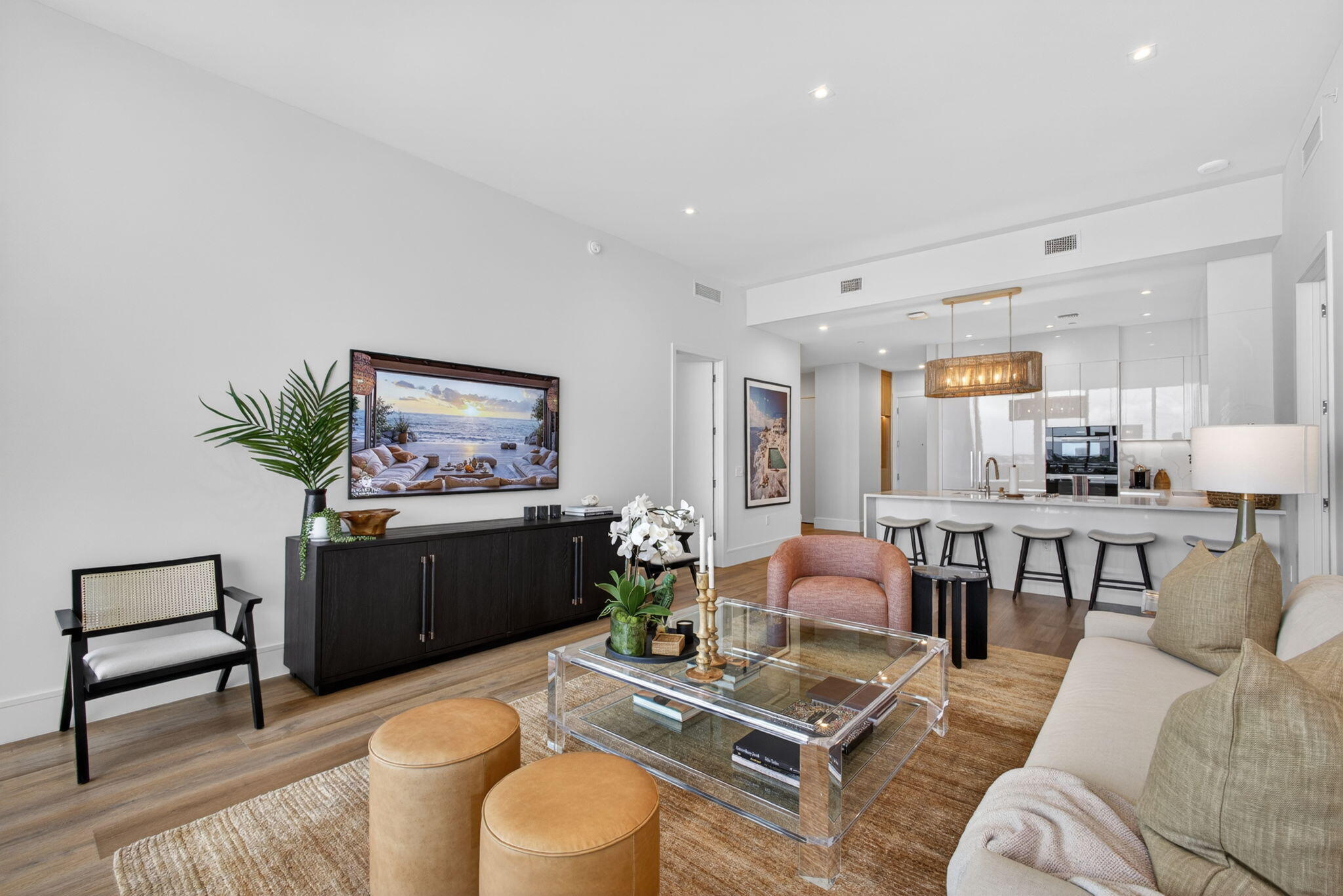 NAUTILUS 220 CONDO - Residential