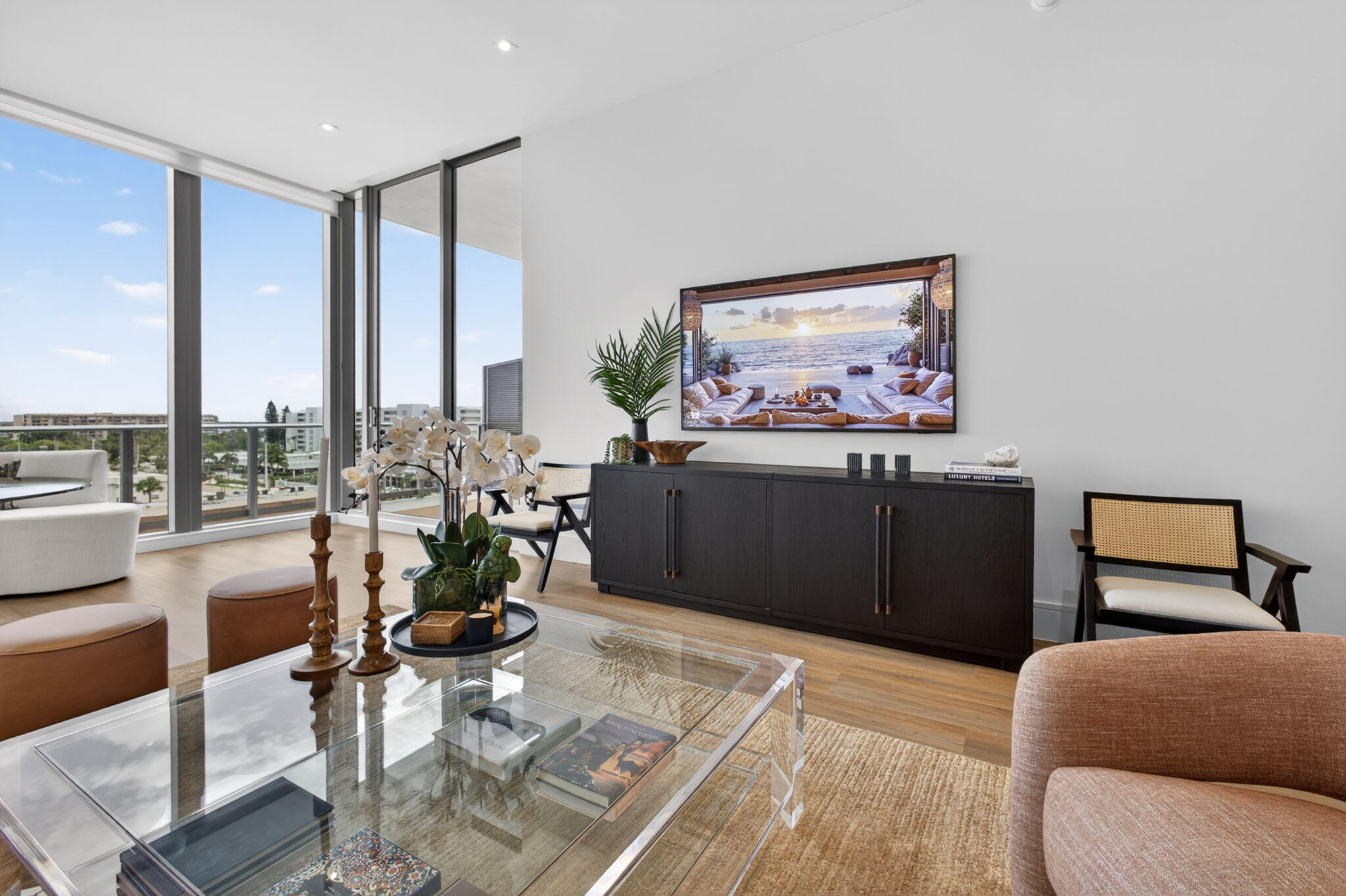 NAUTILUS 220 CONDO - Residential