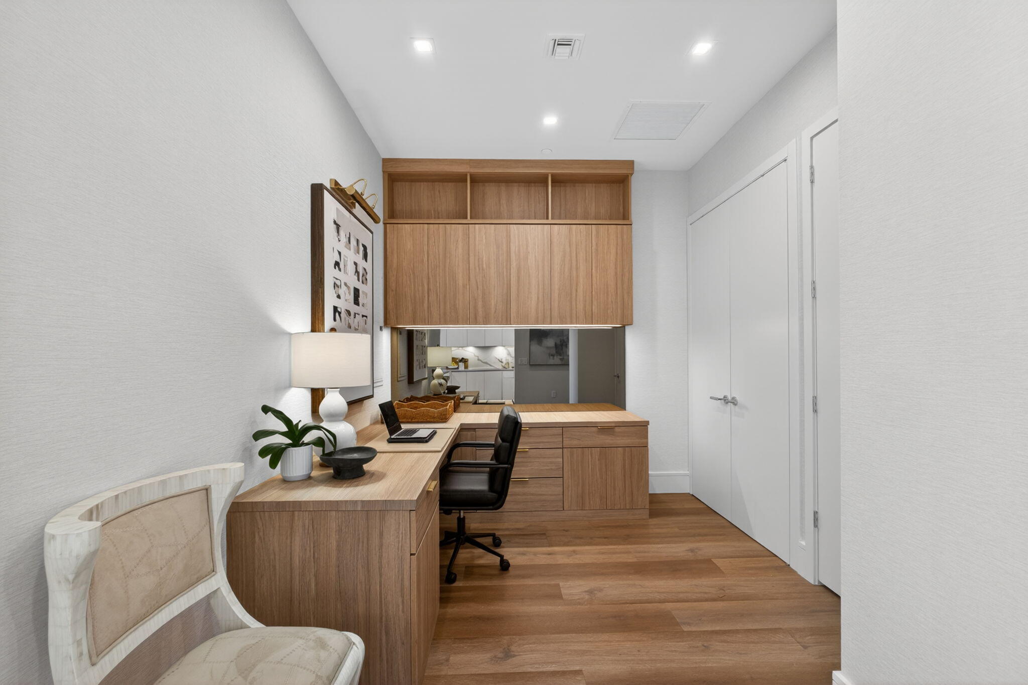 NAUTILUS 220 CONDO - Residential