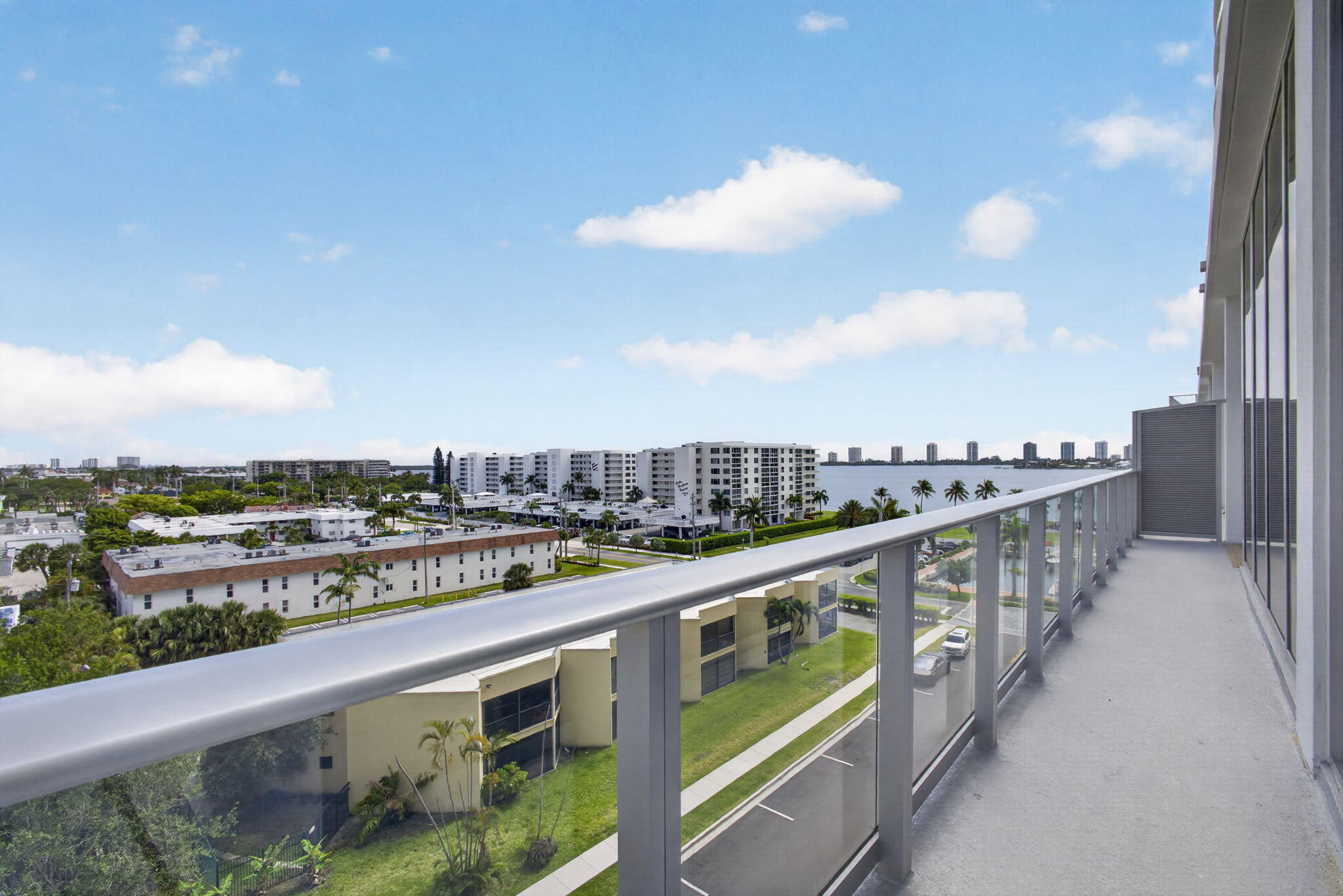 NAUTILUS 220 CONDO - Residential
