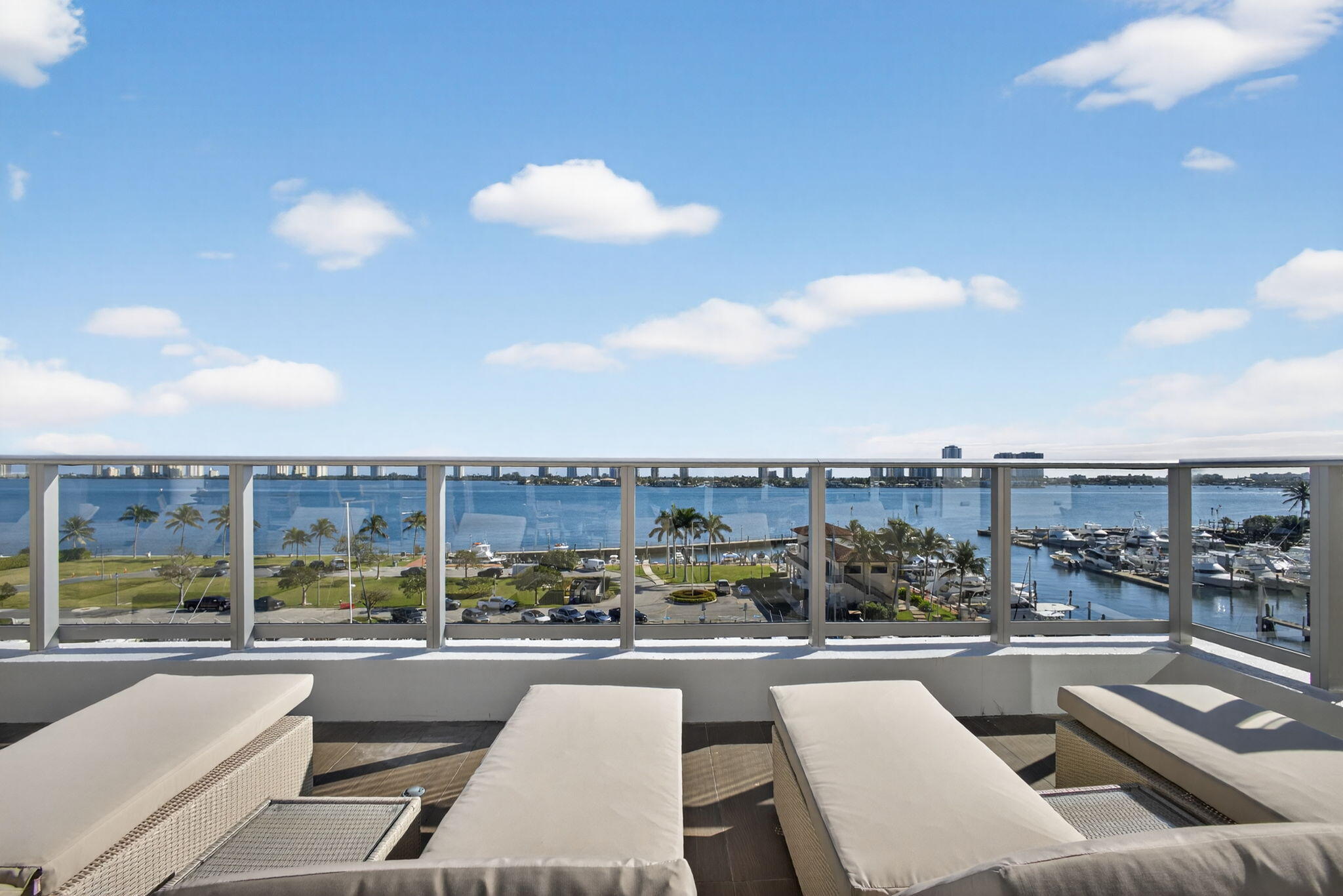 NAUTILUS 220 CONDO - Residential