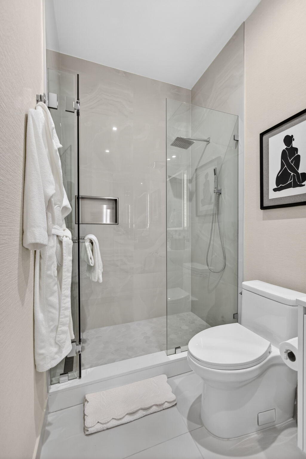 NAUTILUS 220 CONDO - Residential