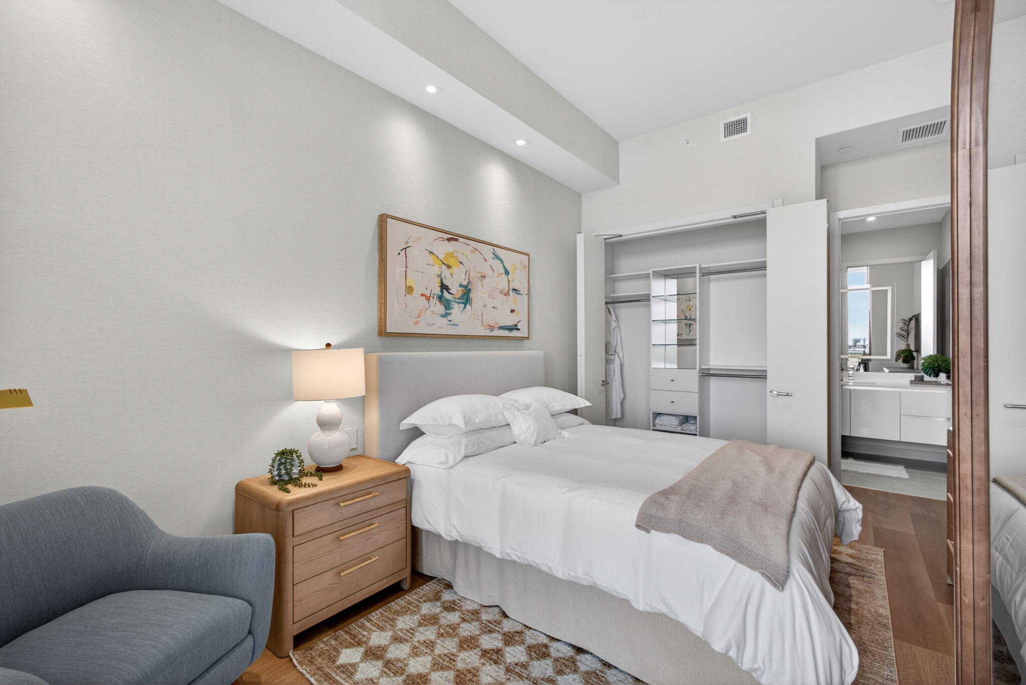NAUTILUS 220 CONDO - Residential