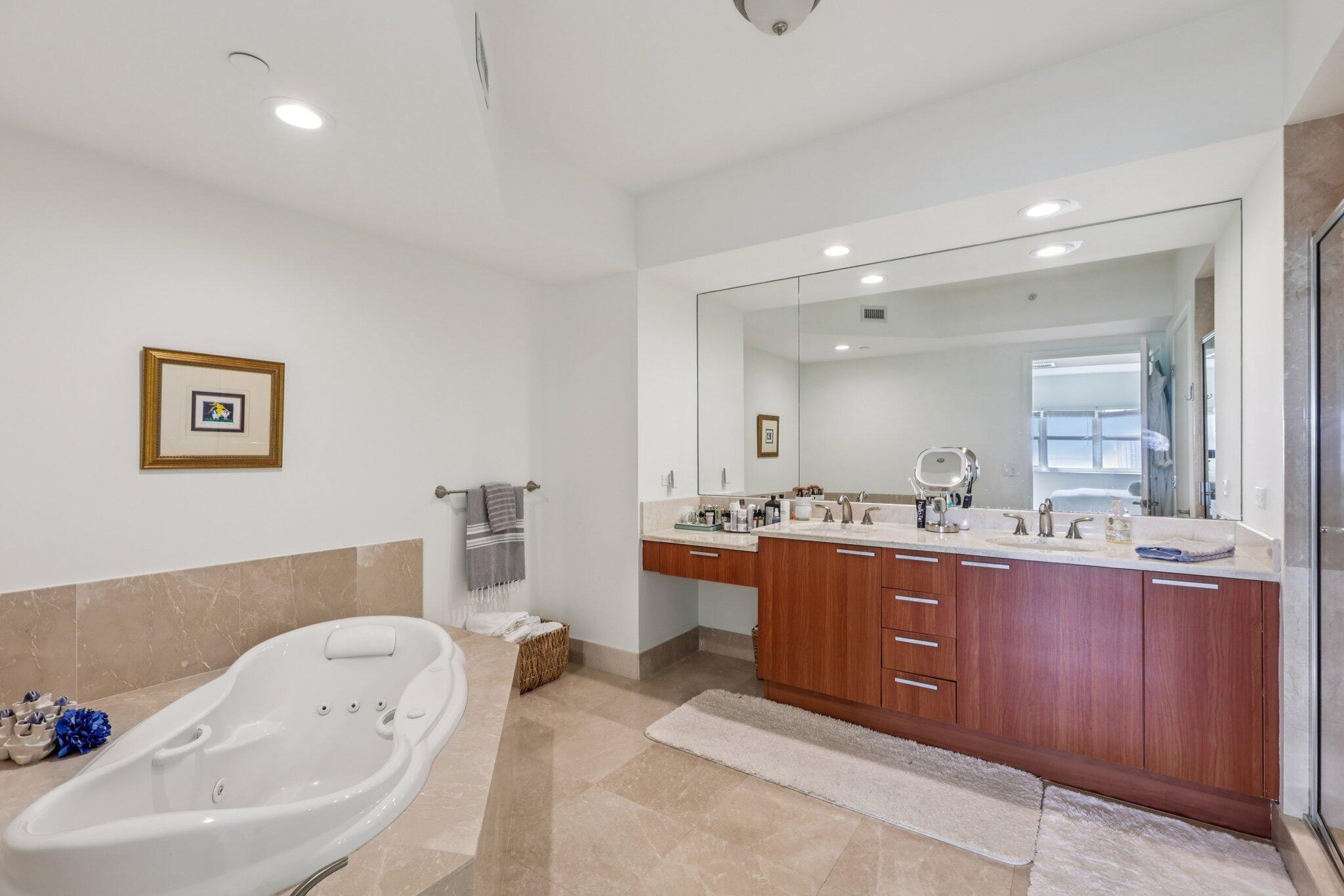 MARINA GRANDE RIVIERA BEACH CONDO - Residential