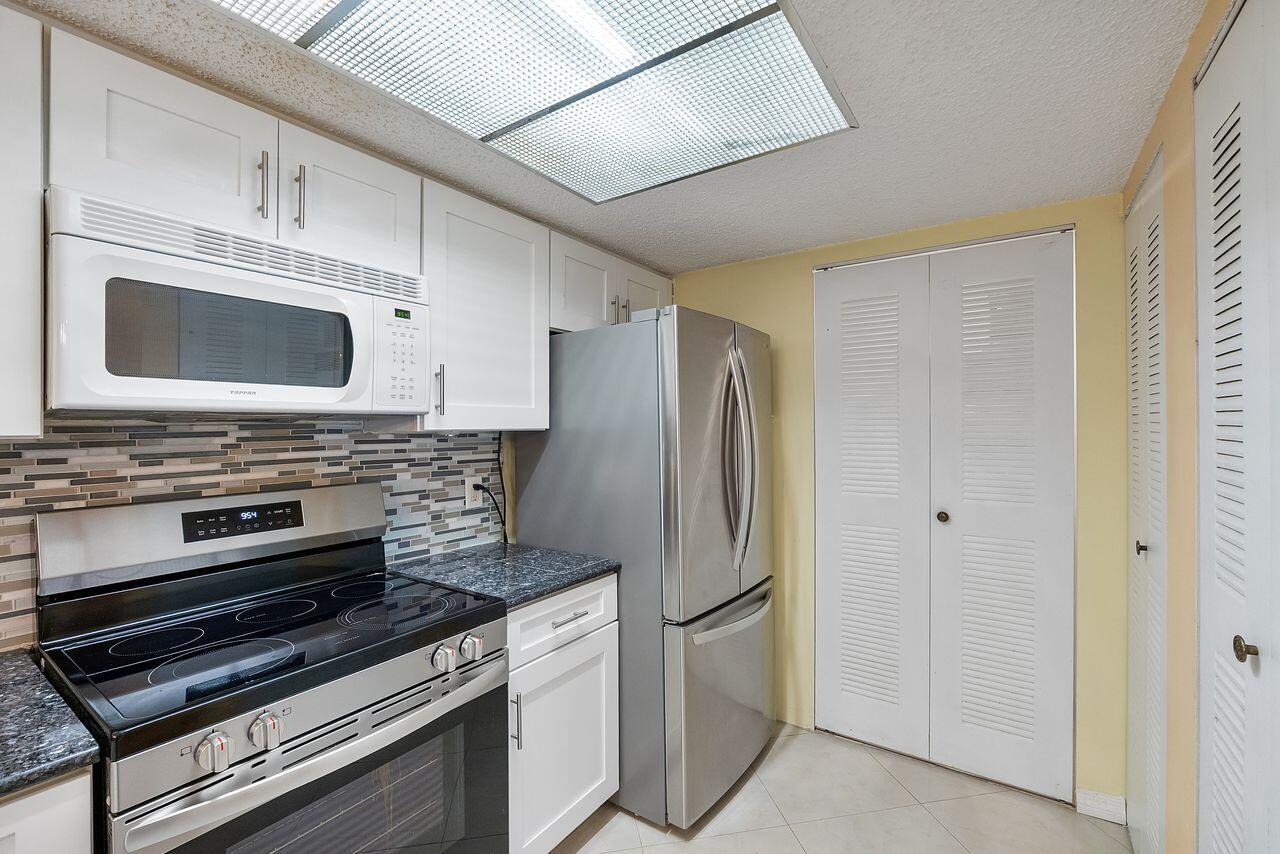 EVERGREEN LAKES CONDO - Residential
