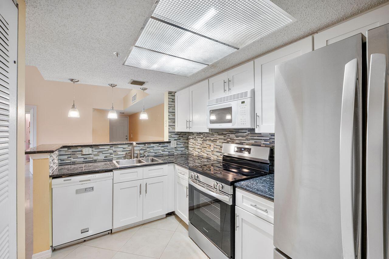 EVERGREEN LAKES CONDO - Residential