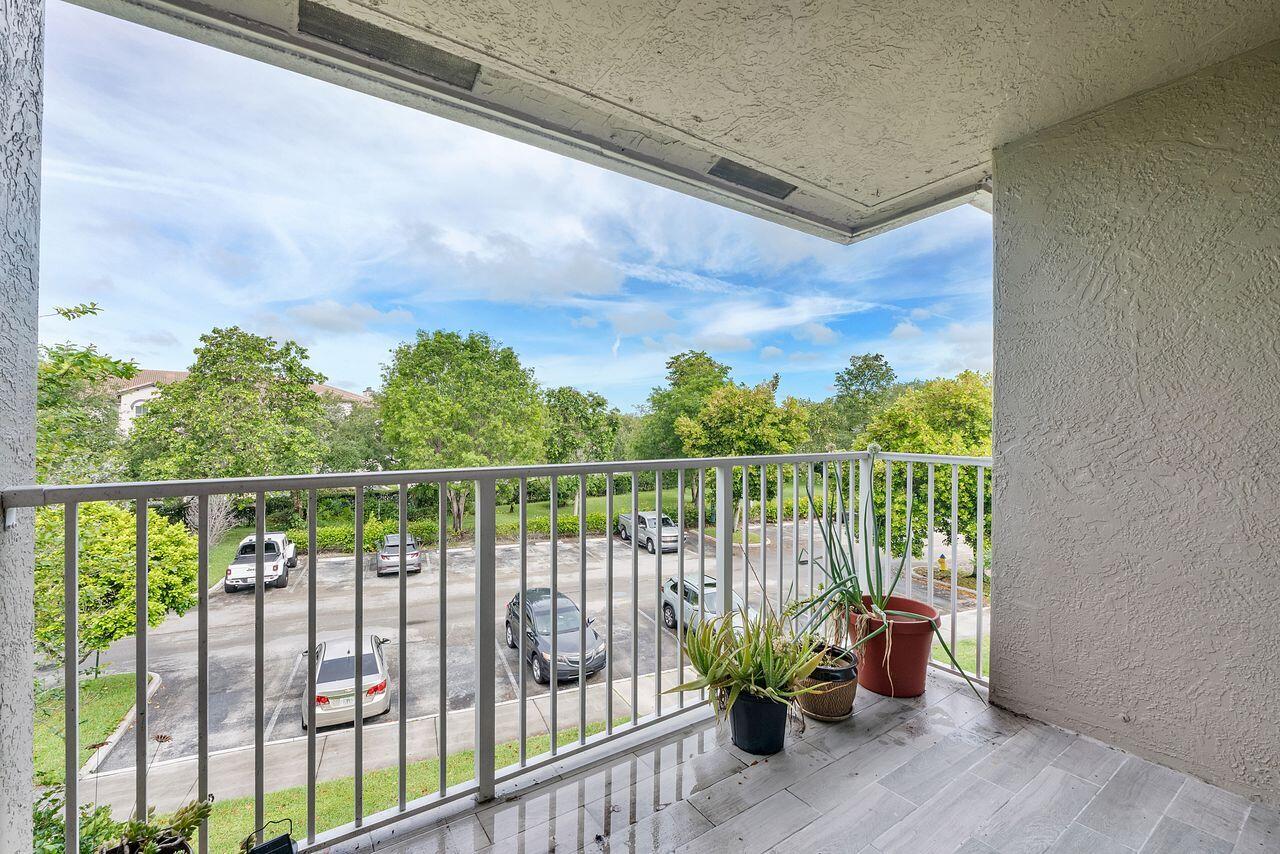 EVERGREEN LAKES CONDO - Residential