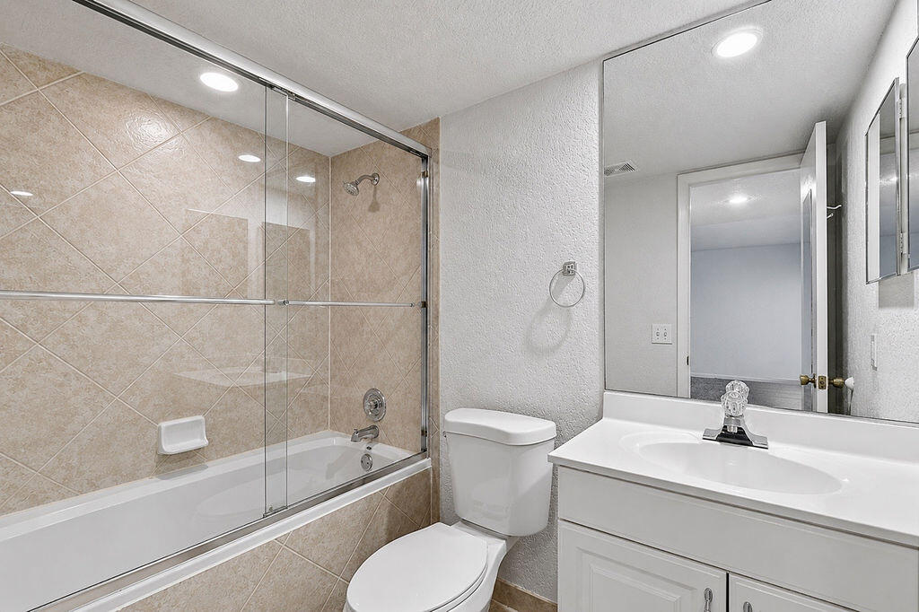 CYPRESS BEND I-D CONDO - Residential