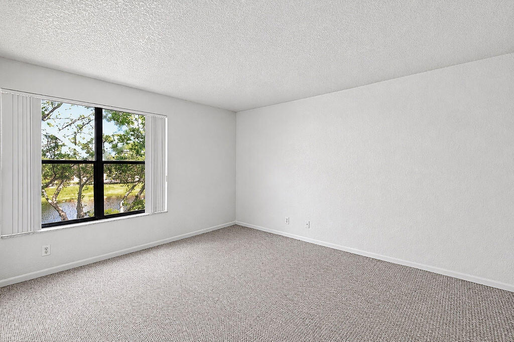 CYPRESS BEND I-D CONDO - Residential