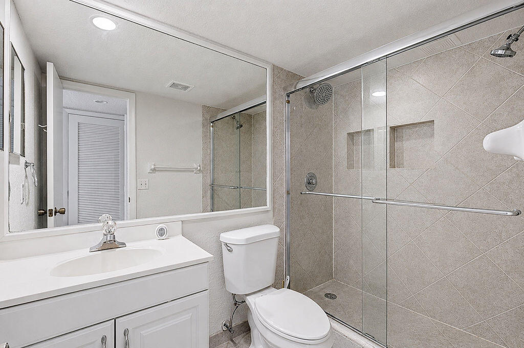 CYPRESS BEND I-D CONDO - Residential