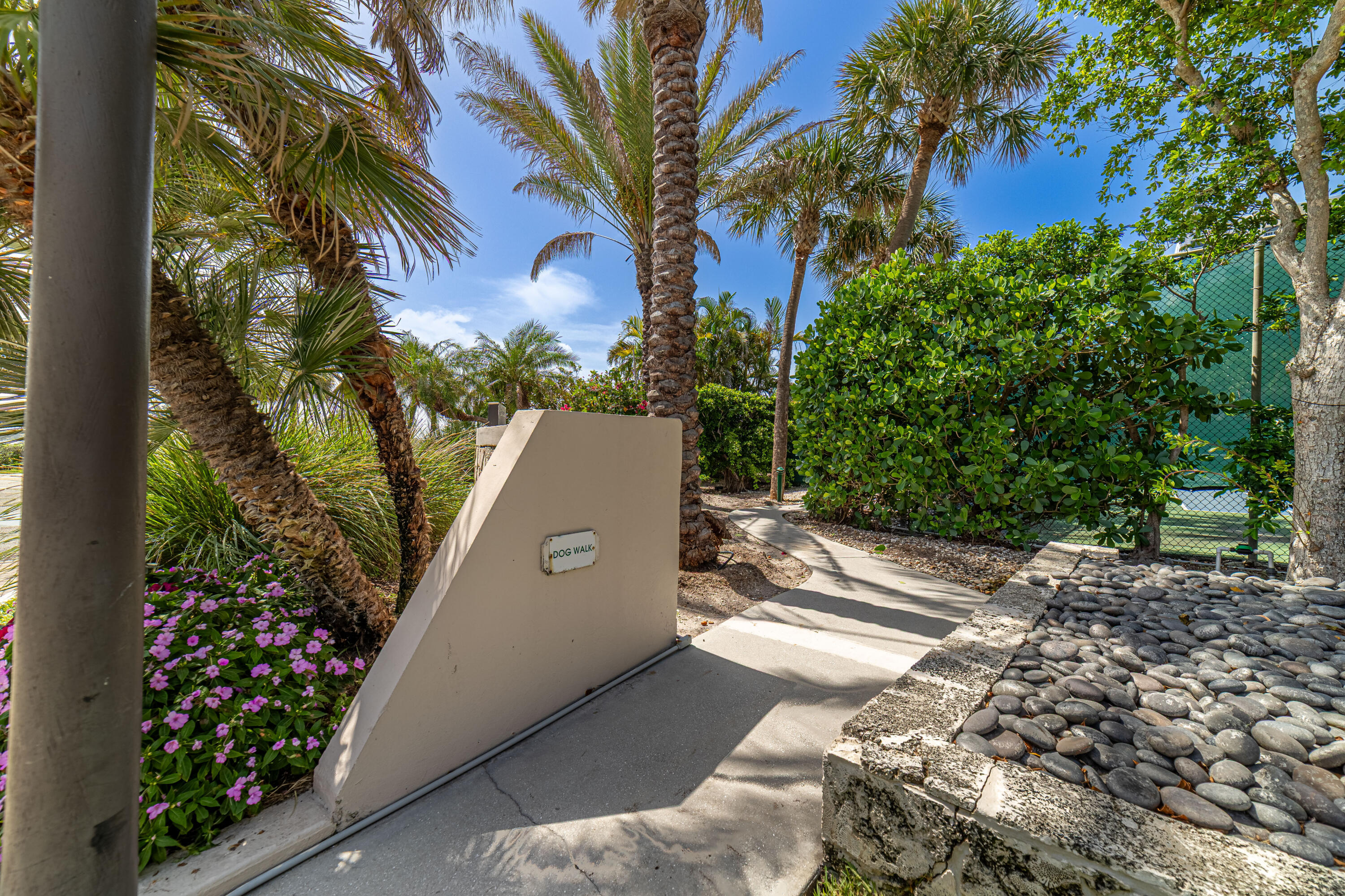 DORCHESTER OF PALM BEACH CONDO - Residential Lease