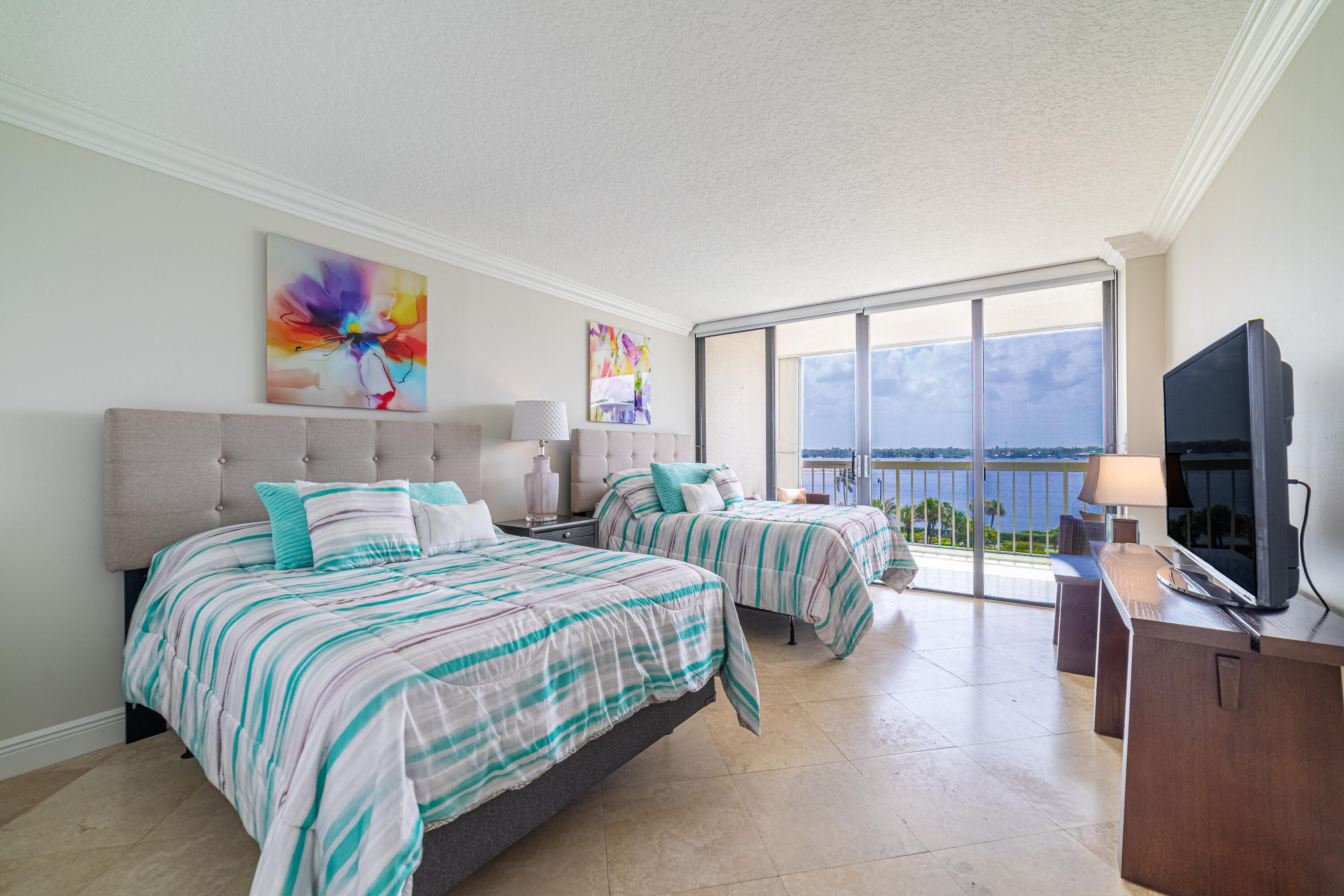 DORCHESTER OF PALM BEACH CONDO - Residential Lease