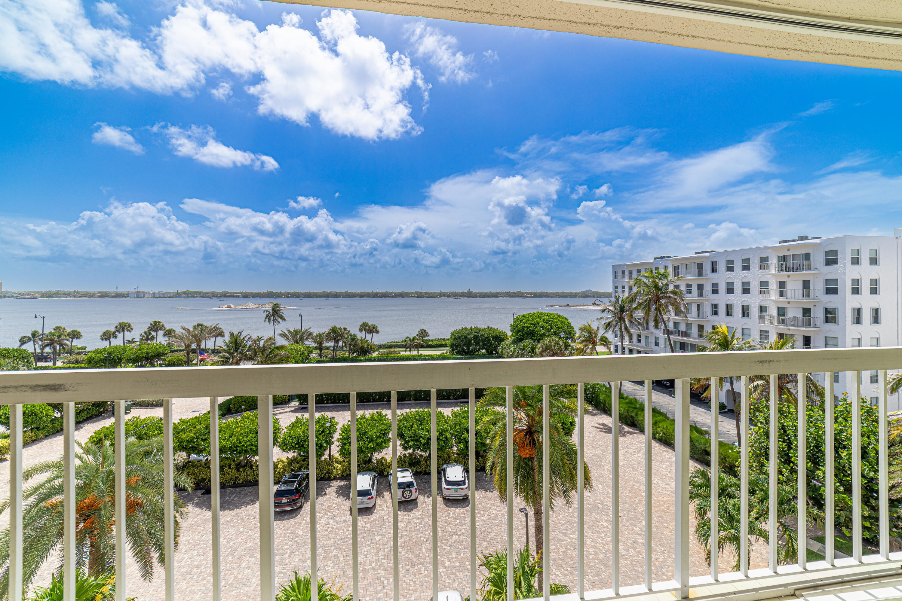 DORCHESTER OF PALM BEACH CONDO - Residential Lease