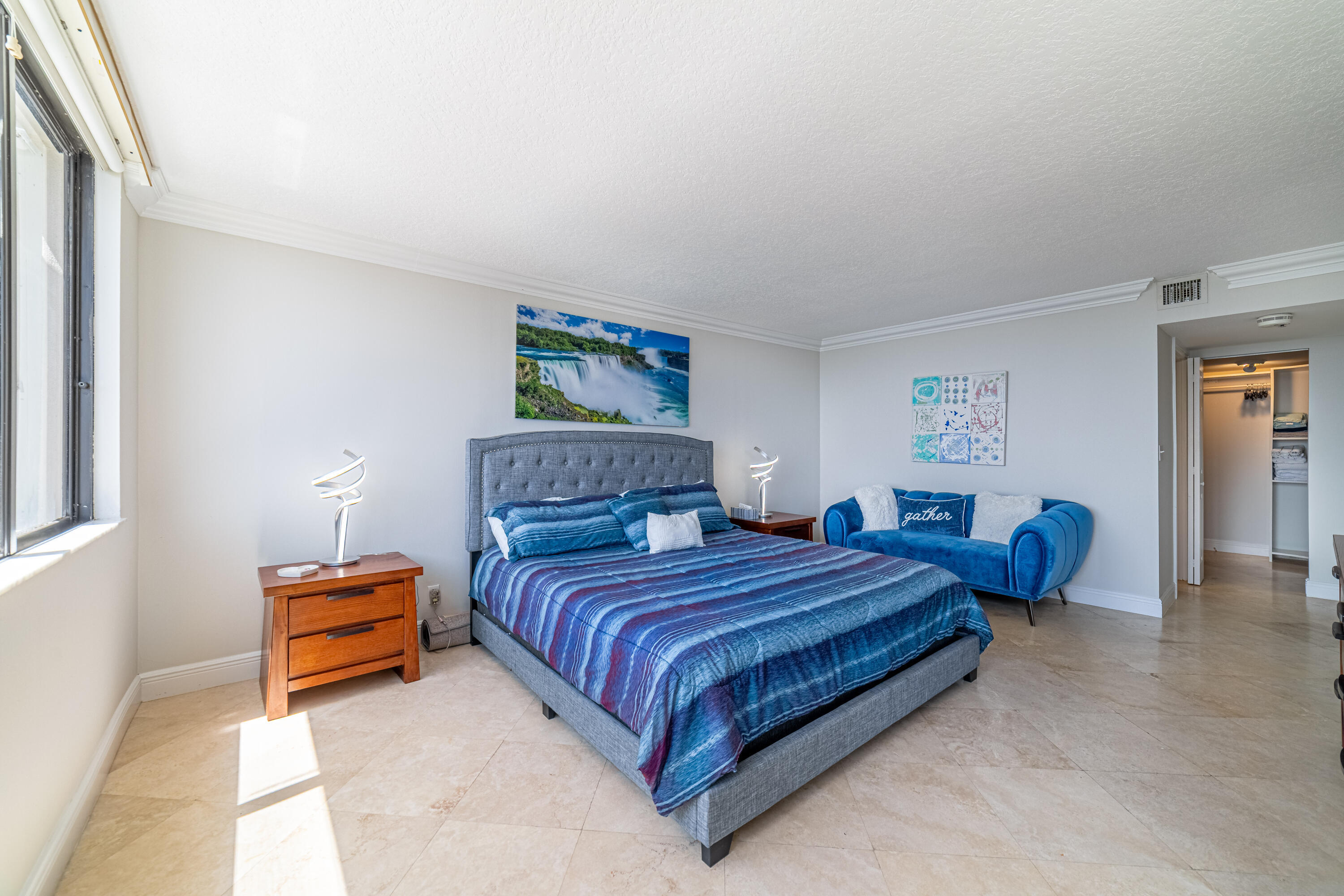 DORCHESTER OF PALM BEACH CONDO - Residential Lease