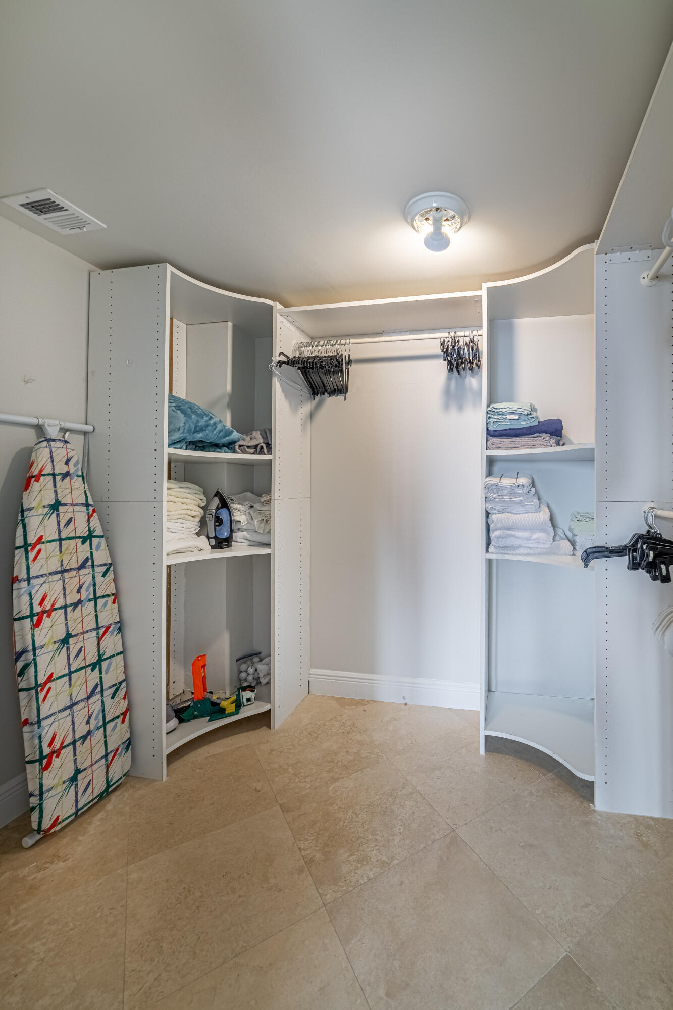 DORCHESTER OF PALM BEACH CONDO - Residential Lease