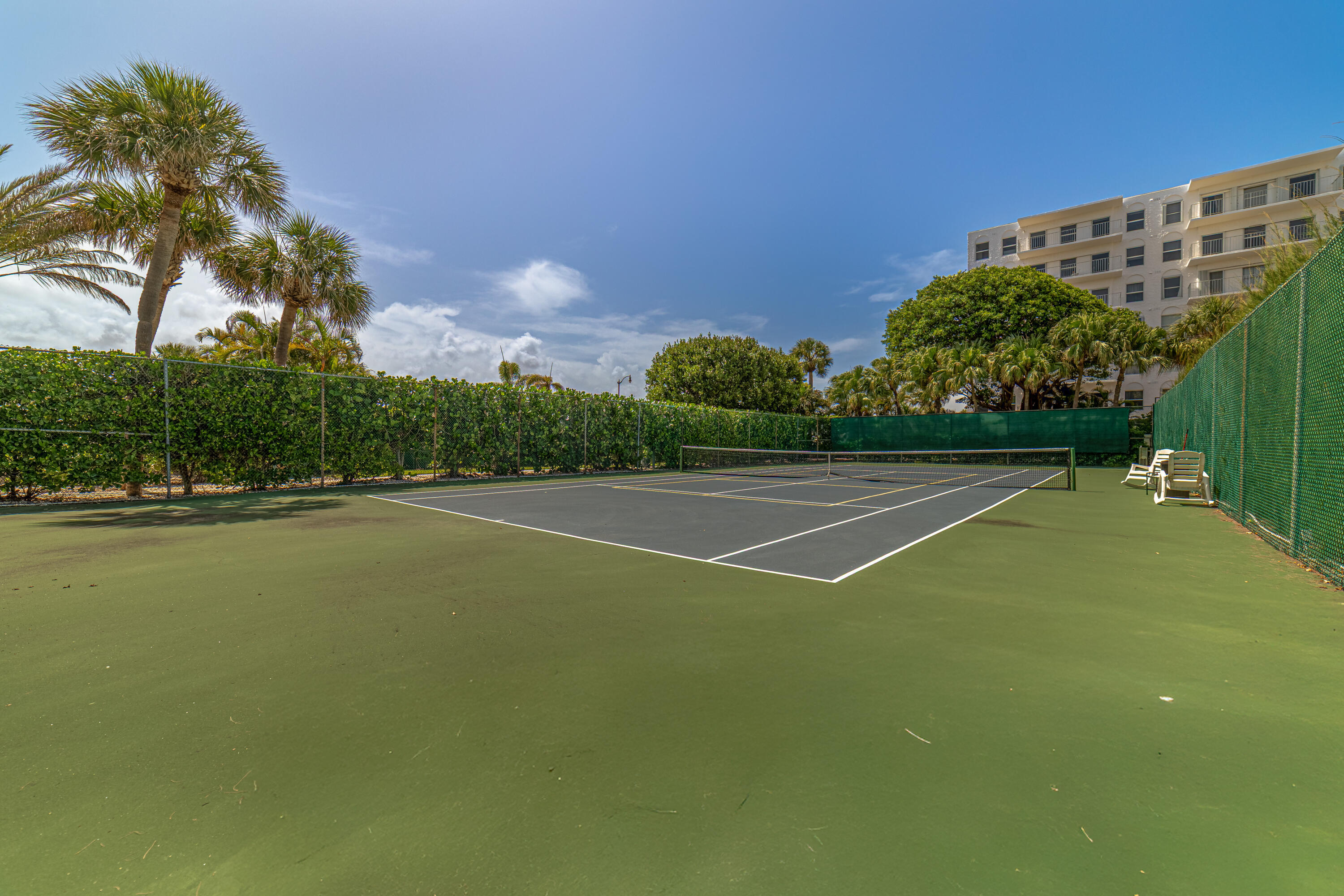 DORCHESTER OF PALM BEACH CONDO - Residential Lease