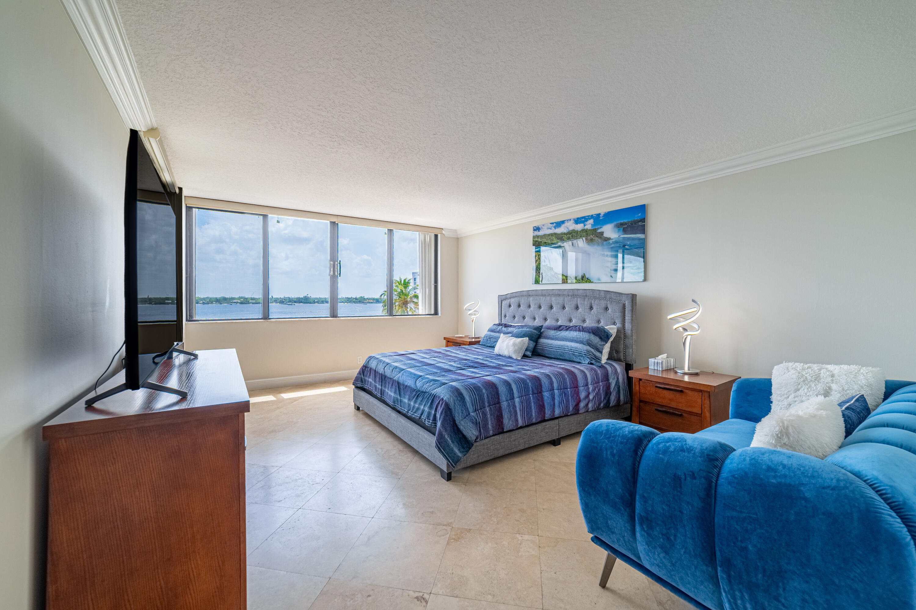 DORCHESTER OF PALM BEACH CONDO - Residential Lease