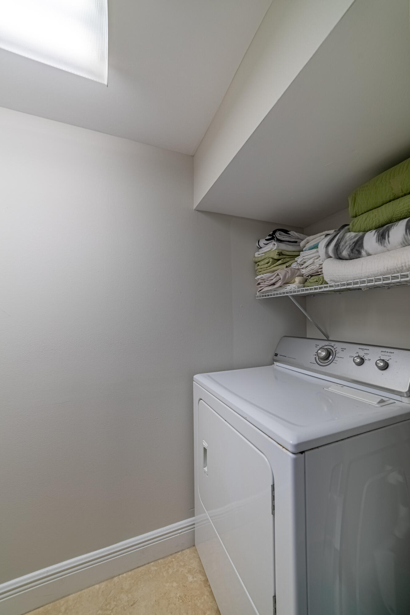 DORCHESTER OF PALM BEACH CONDO - Residential Lease