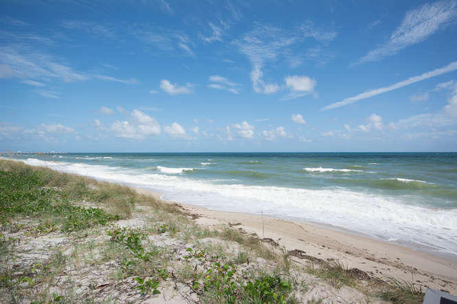 DORCHESTER OF PALM BEACH CONDO - Residential Lease