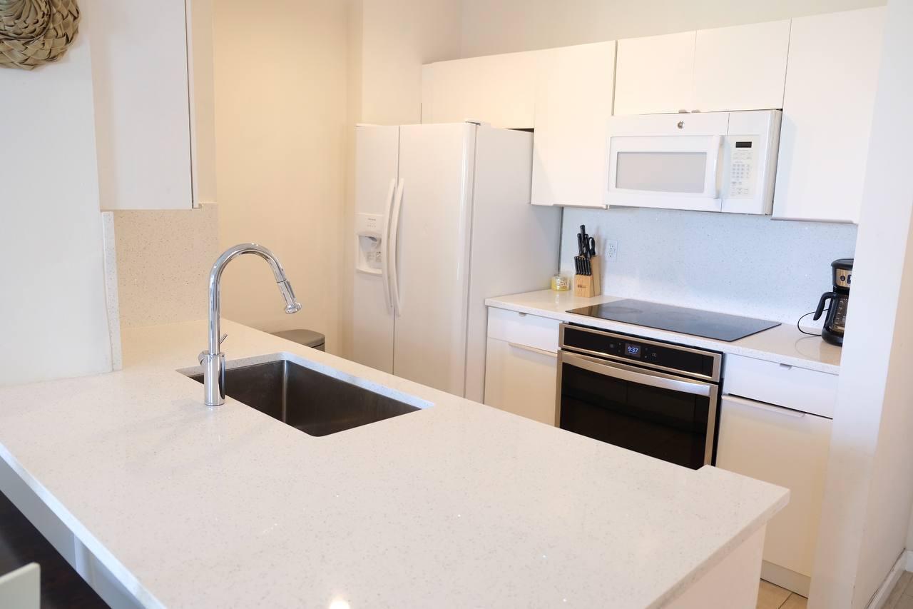 COURTYARDS IN CITYPLACE CONDOMINIUM - Residential