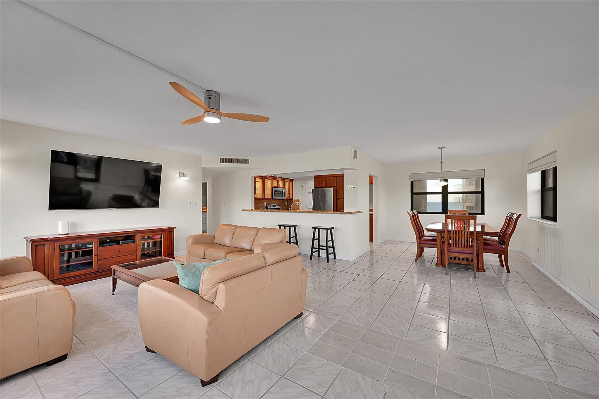 GALT OCEAN CLUB CONDO - Residential Lease