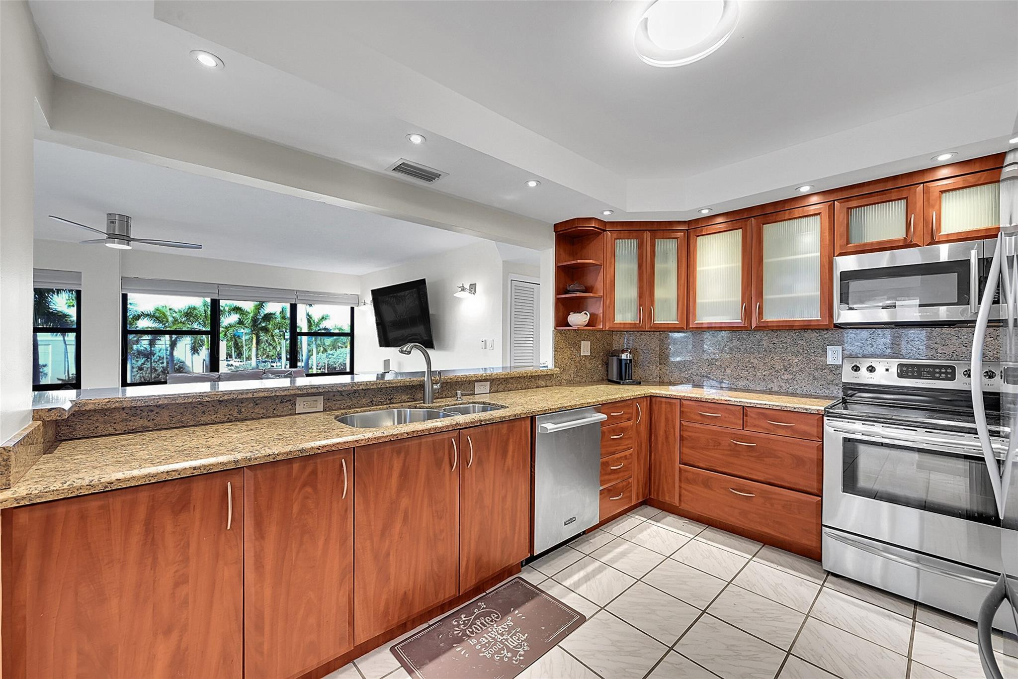 GALT OCEAN CLUB CONDO - Residential Lease