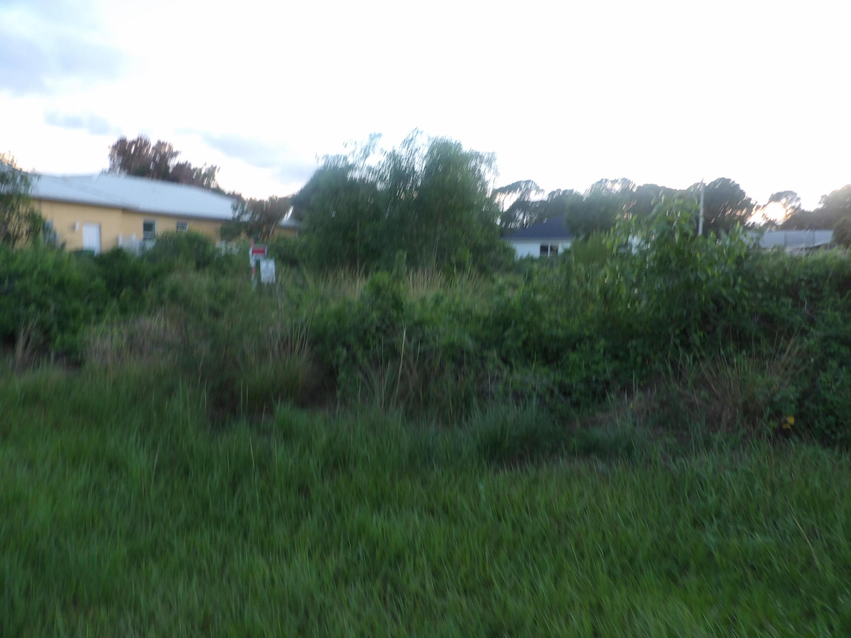 PORT ST LUCIE SECTION 19 - Land