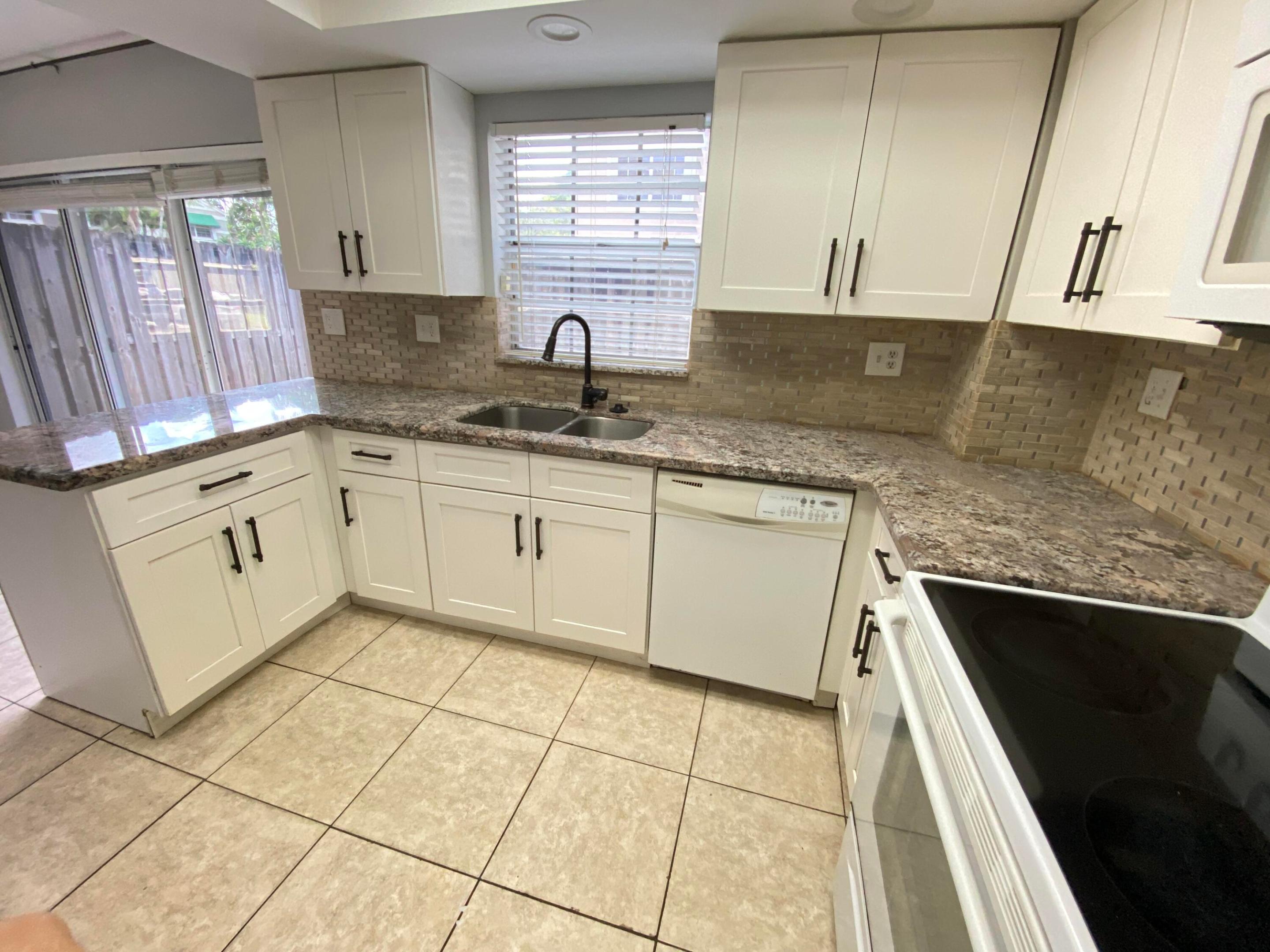 FLAMINGO GARDENS PHASE FOUR - Residential