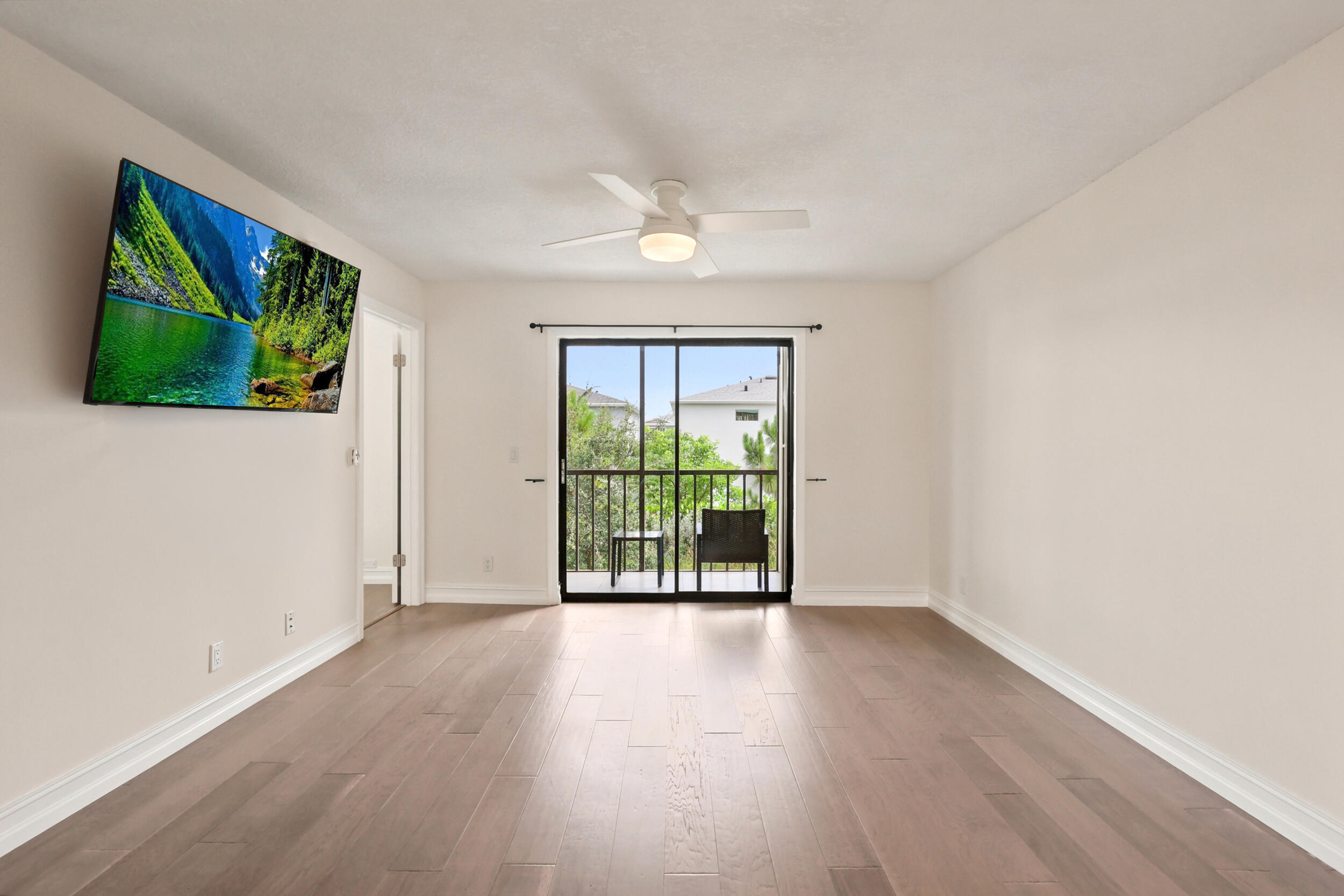 LUCERNE LAKES GOLF COLONY CONDOS 1 THRU 12 - Residential