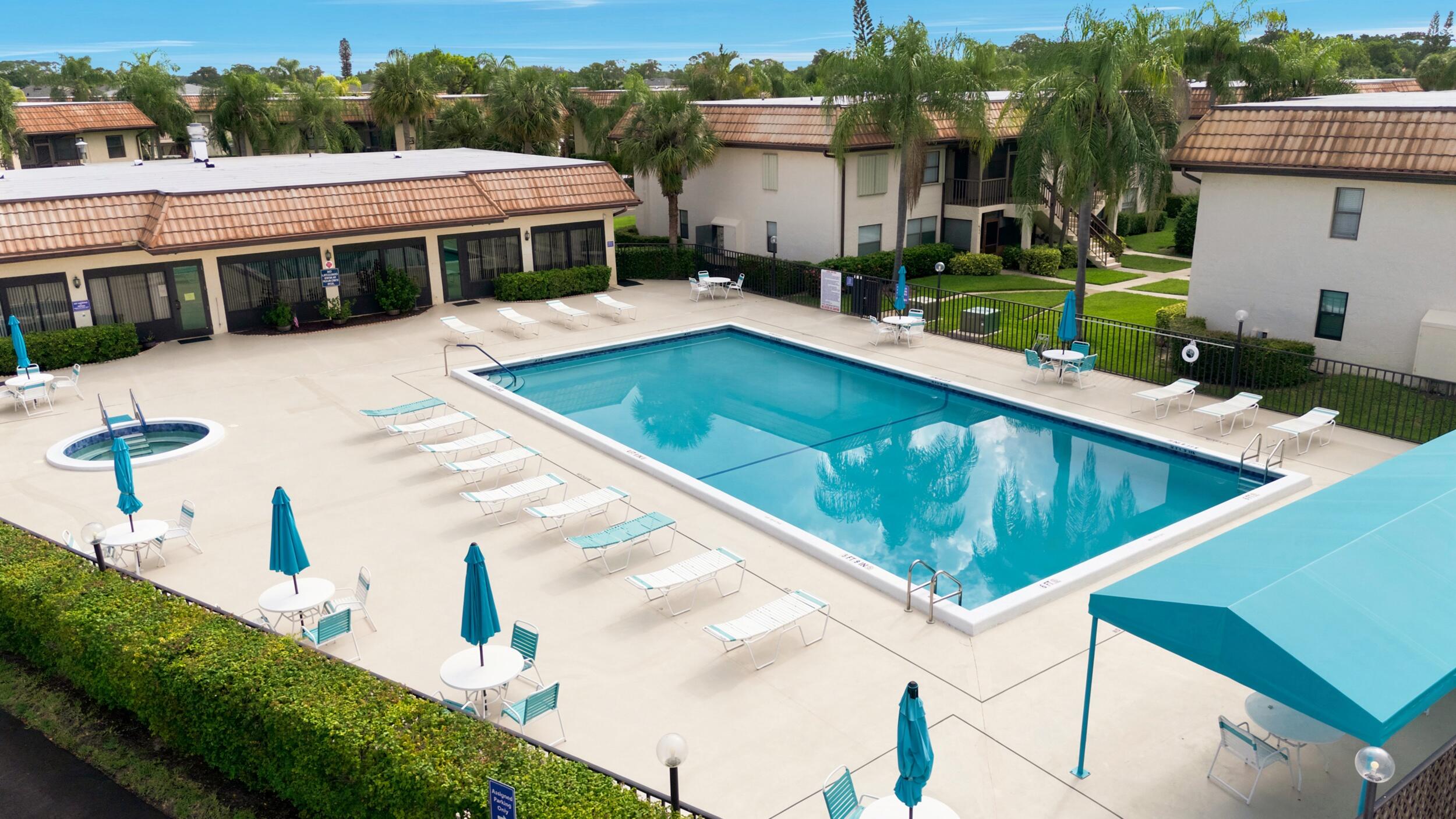 LUCERNE LAKES GOLF COLONY CONDOS 1 THRU 12 - Residential