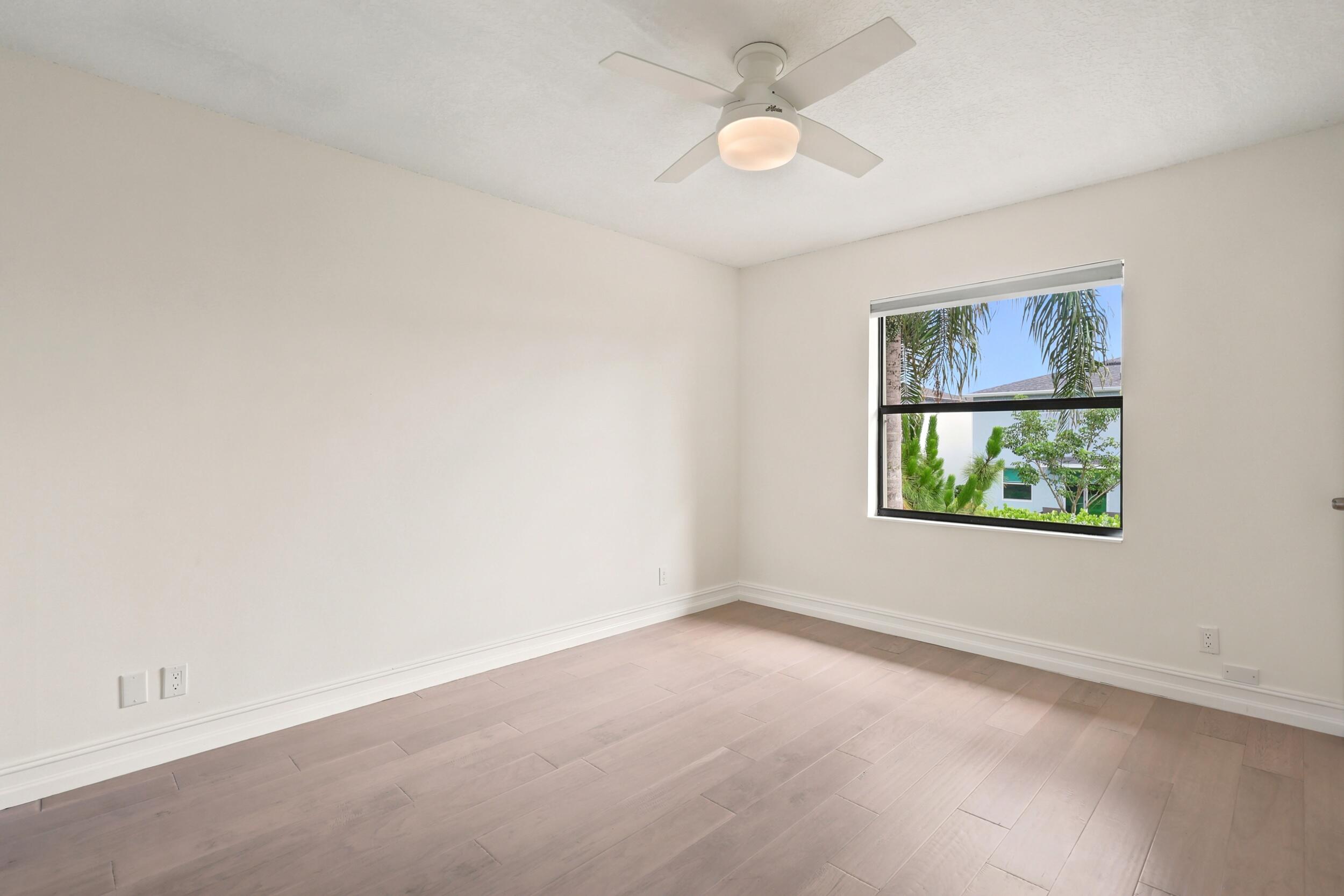 LUCERNE LAKES GOLF COLONY CONDOS 1 THRU 12 - Residential