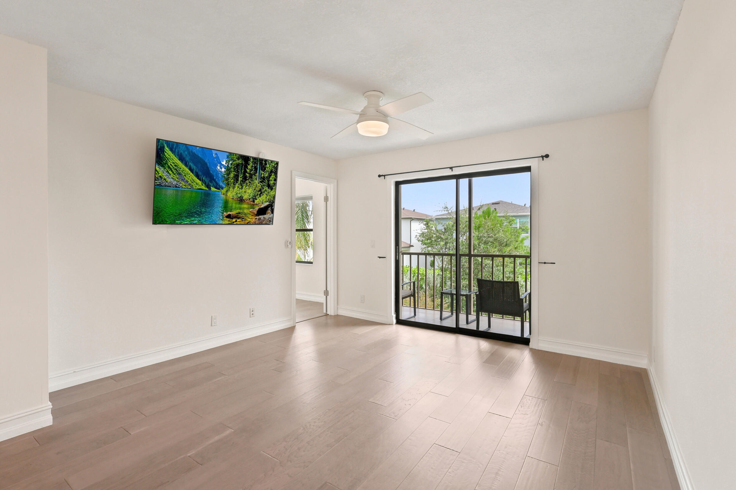 LUCERNE LAKES GOLF COLONY CONDOS 1 THRU 12 - Residential