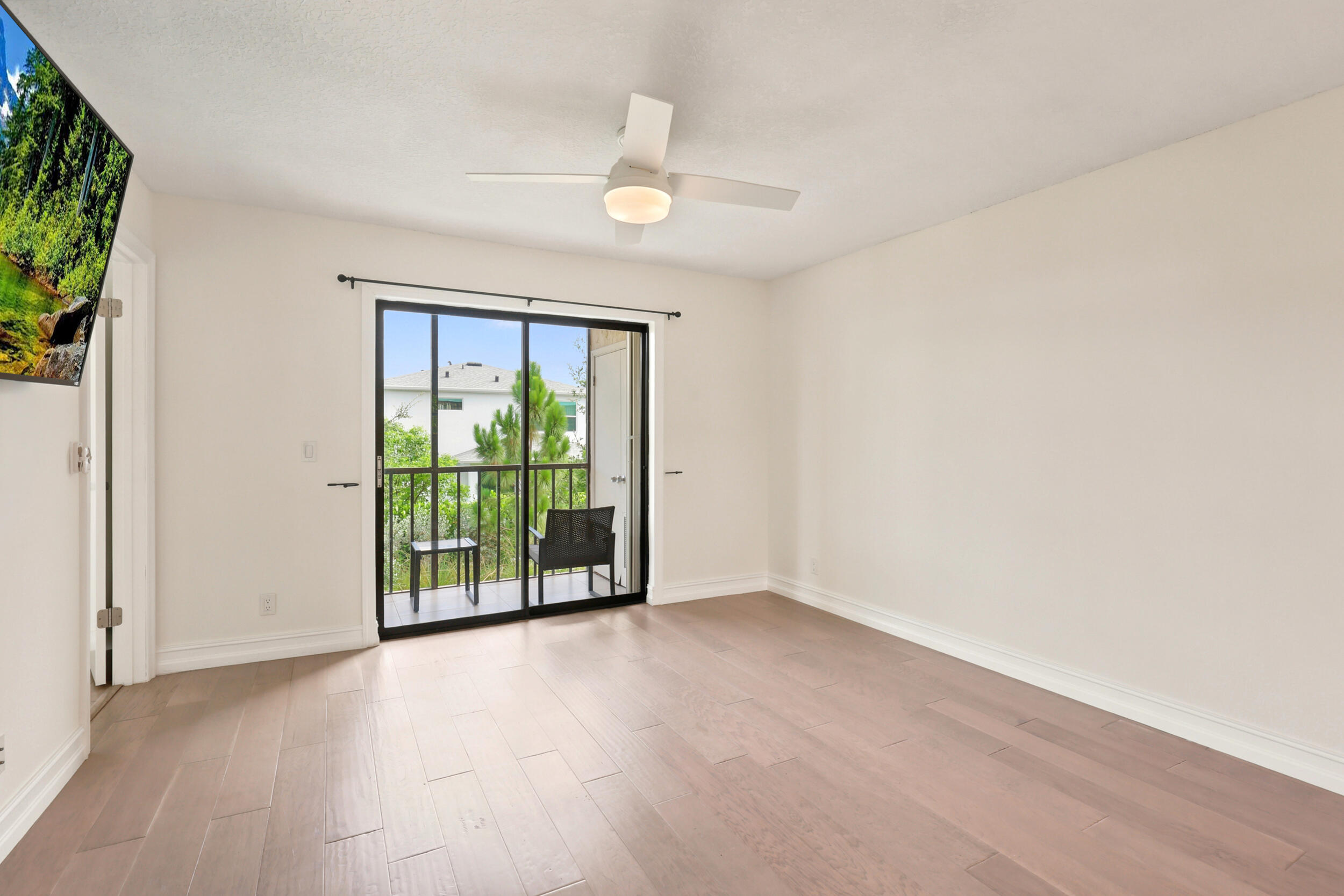 LUCERNE LAKES GOLF COLONY CONDOS 1 THRU 12 - Residential