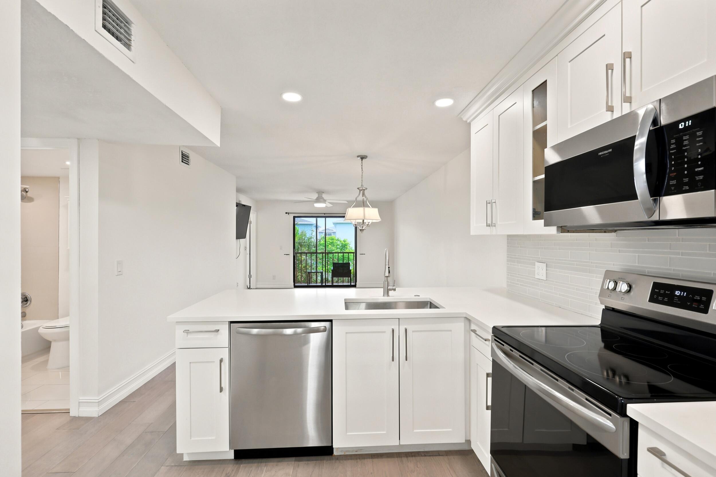 LUCERNE LAKES GOLF COLONY CONDOS 1 THRU 12 - Residential