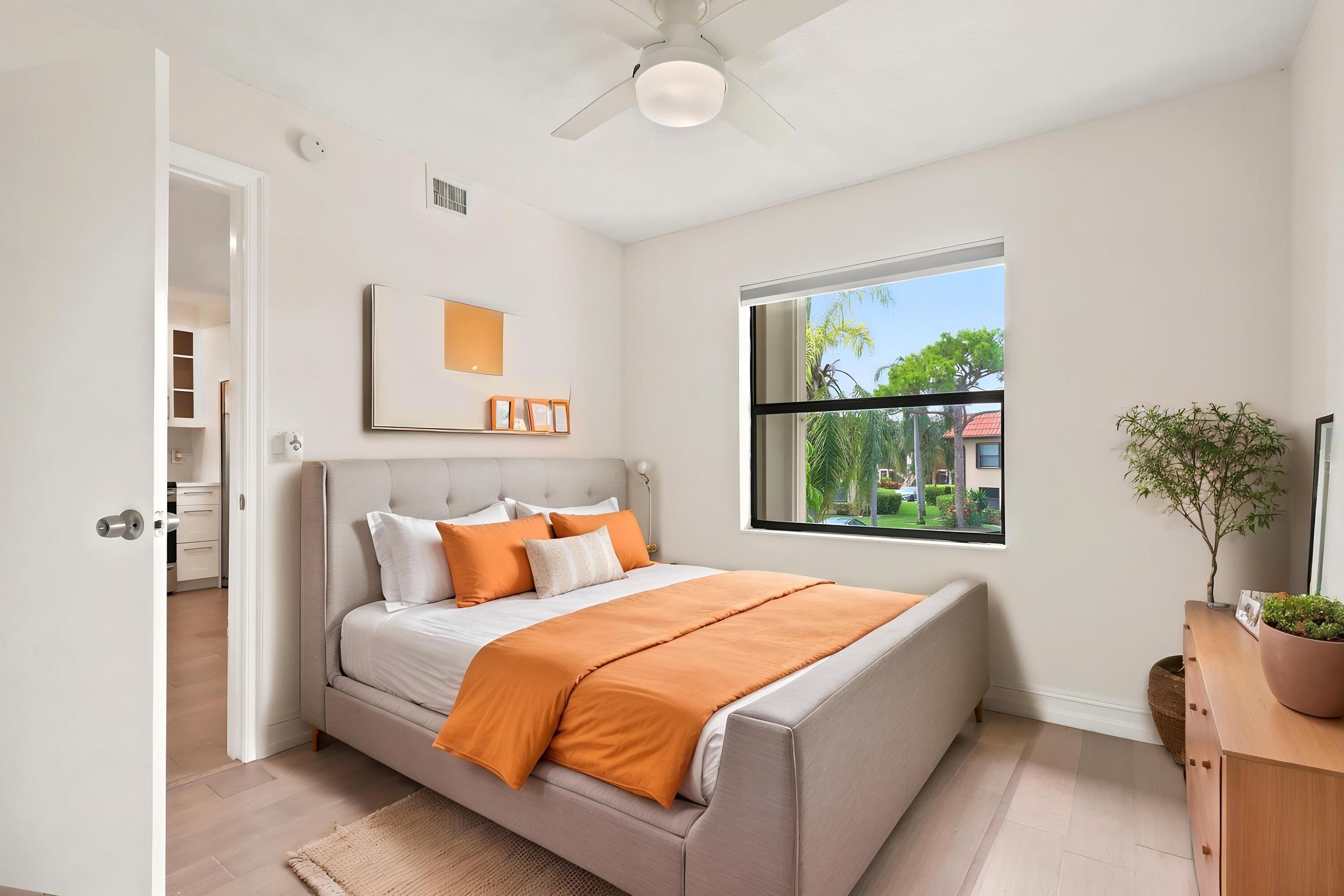 LUCERNE LAKES GOLF COLONY CONDOS 1 THRU 12 - Residential