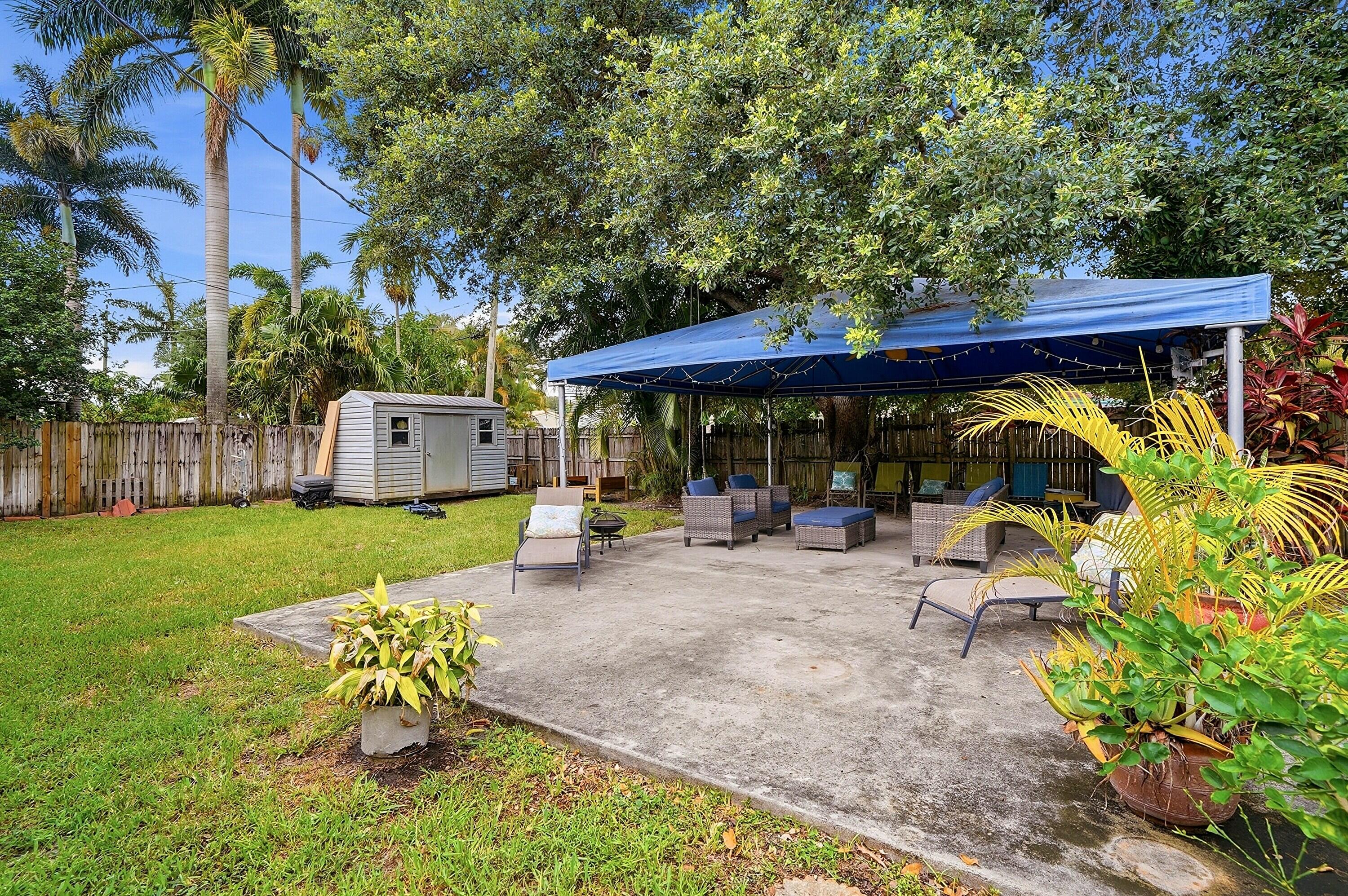 CENTRAL GOLF SEC OF HOLLYWOOD - Residential Lease