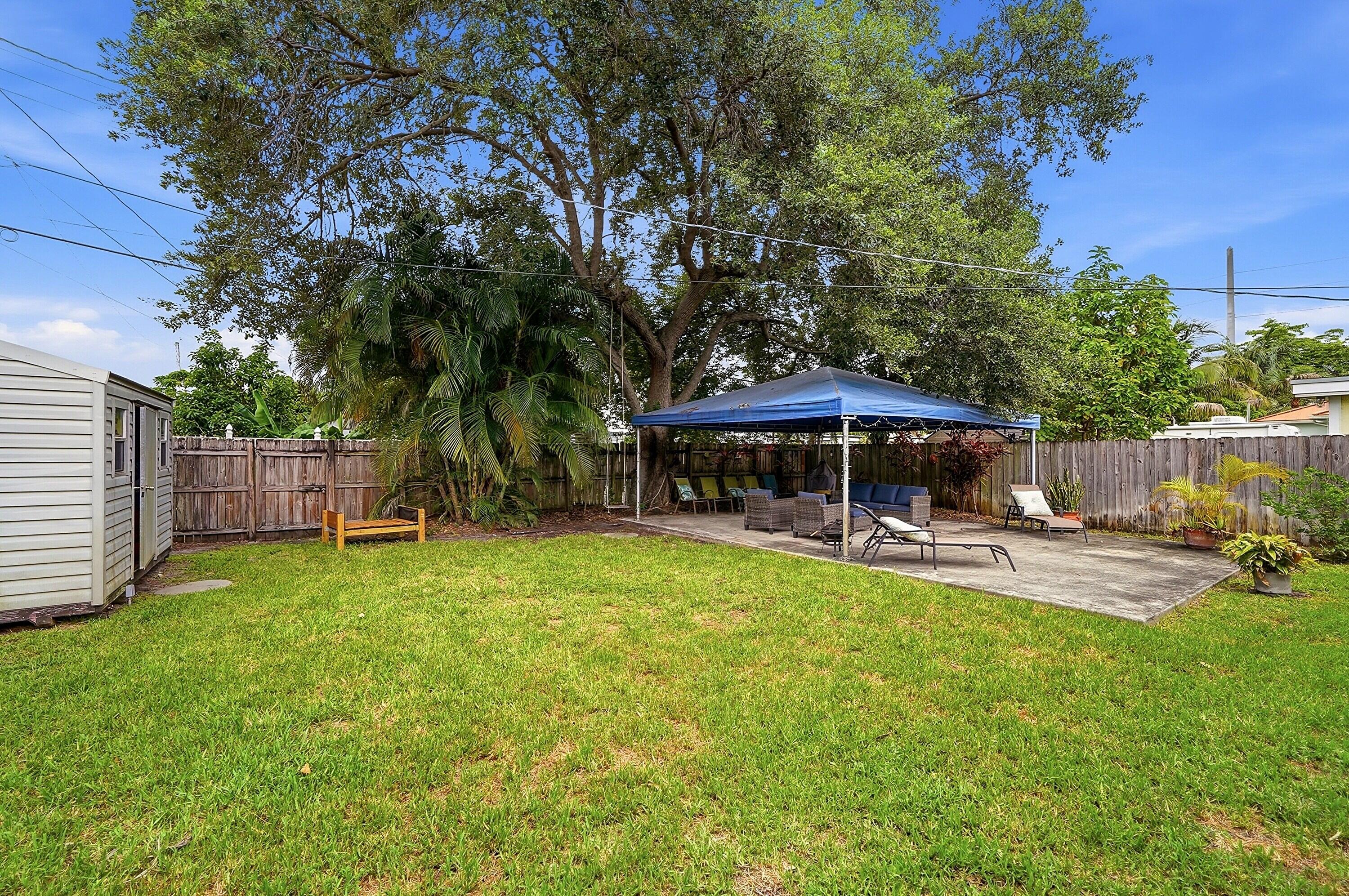 CENTRAL GOLF SEC OF HOLLYWOOD - Residential Lease