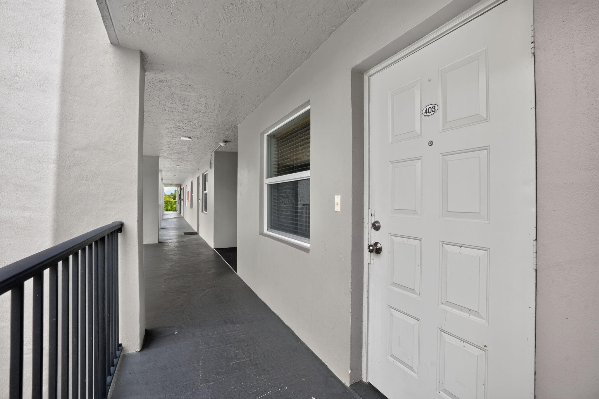 CYPRESS REACH AT PALM-AIRE ONE - Residential