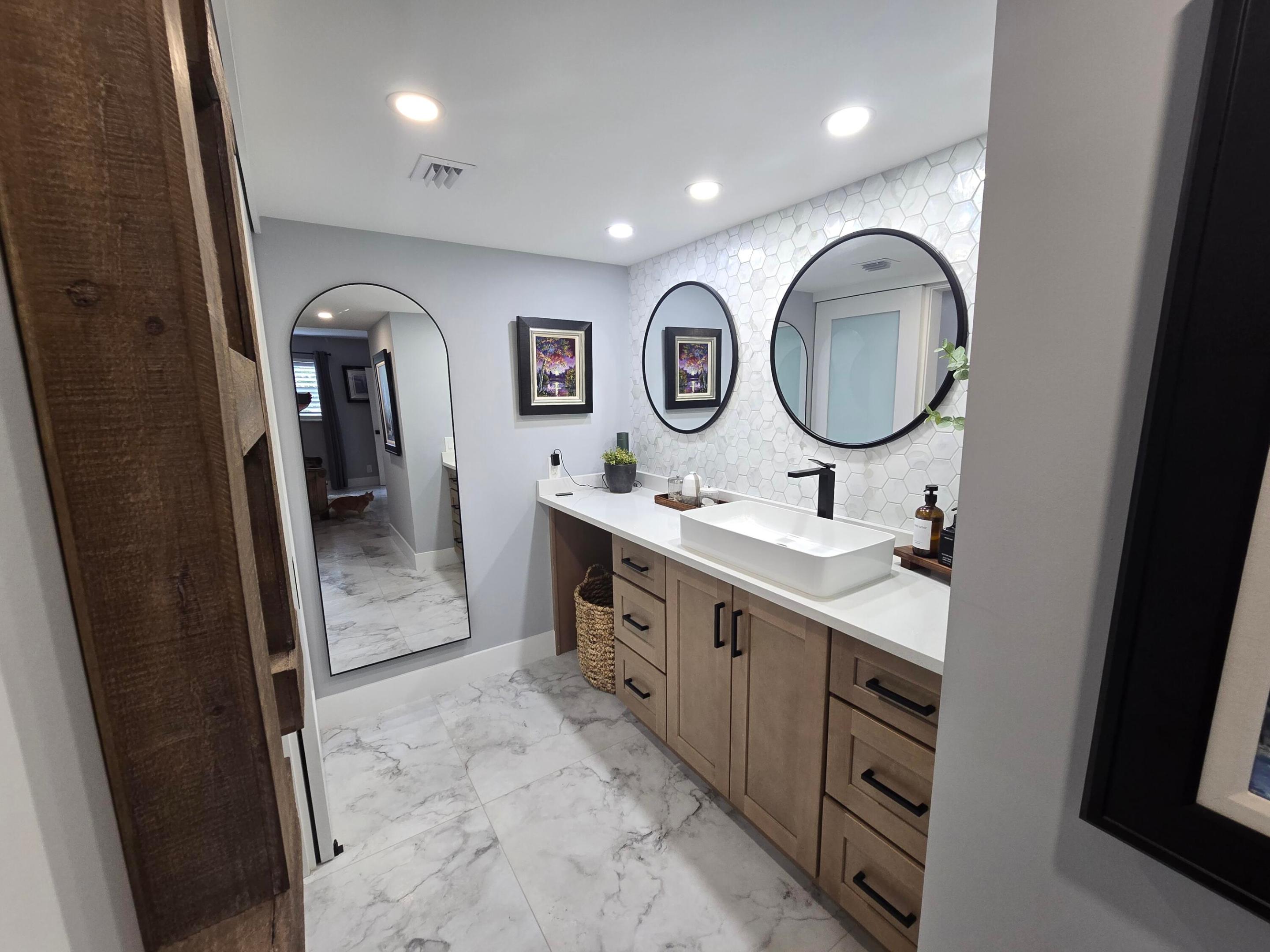 ARUBA VILLAGE F CONDO - Residential Lease