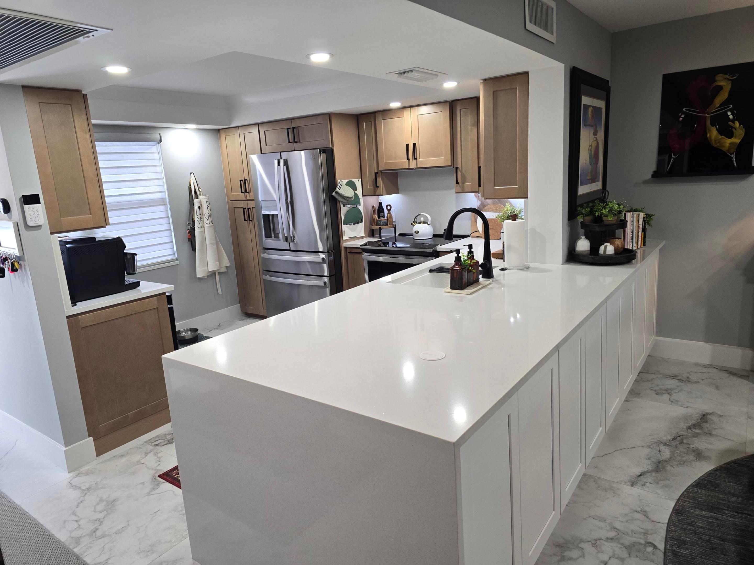 ARUBA VILLAGE F CONDO - Residential Lease