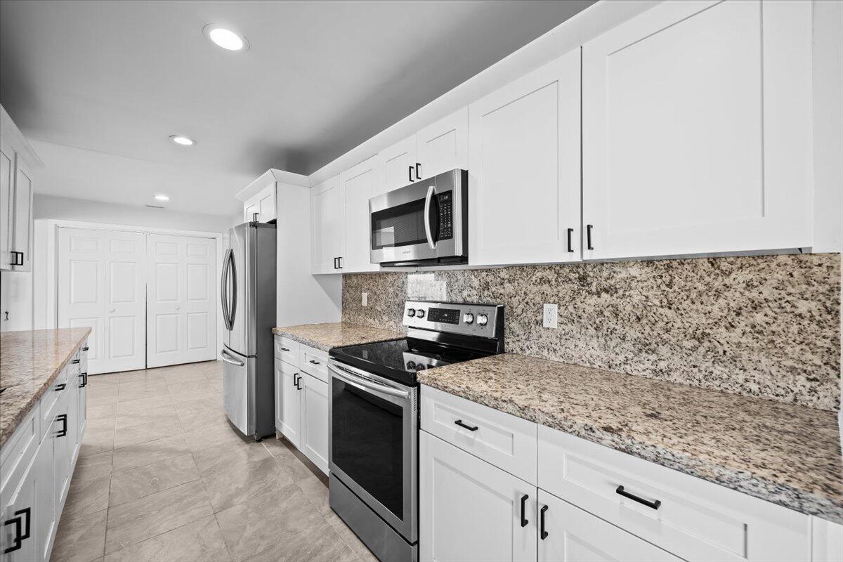 PALM BEACH CABANA COLONY EAST - Residential