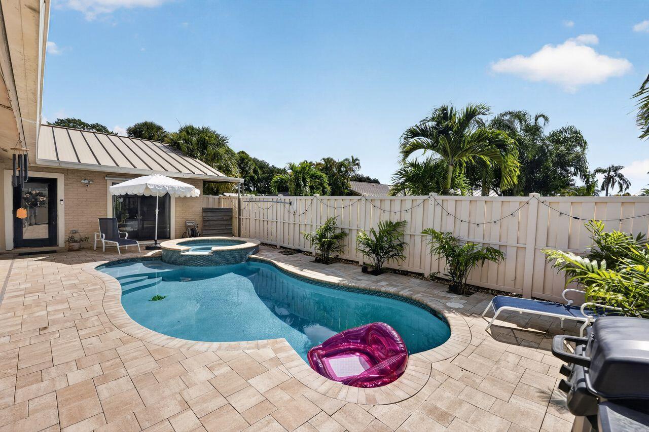 WESTWOOD GARDENS 3 - Residential