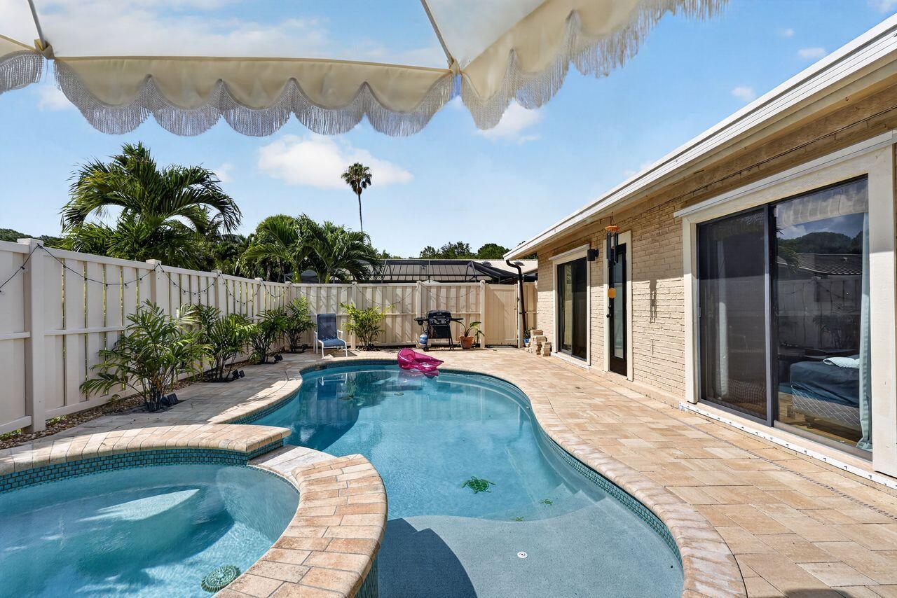 WESTWOOD GARDENS 3 - Residential